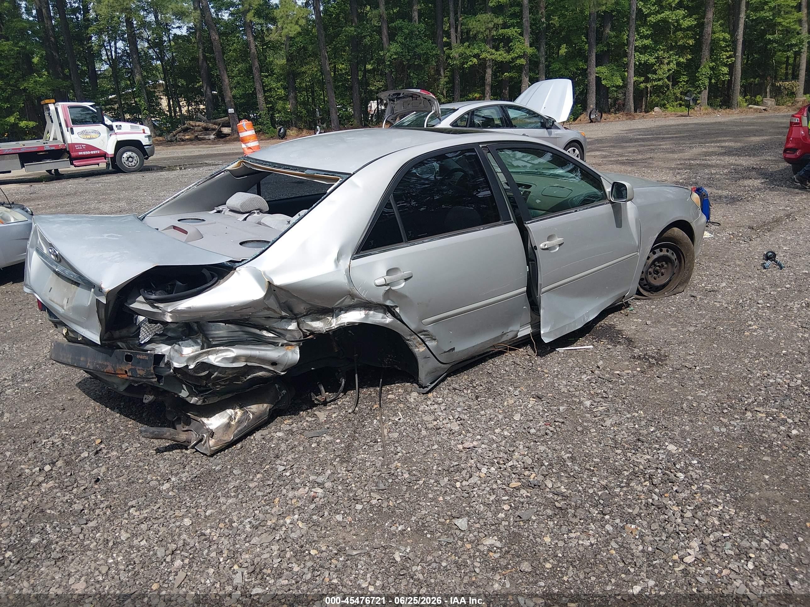 2002 Toyota Camry Le Silver vin: 4T1BE32K12U598231