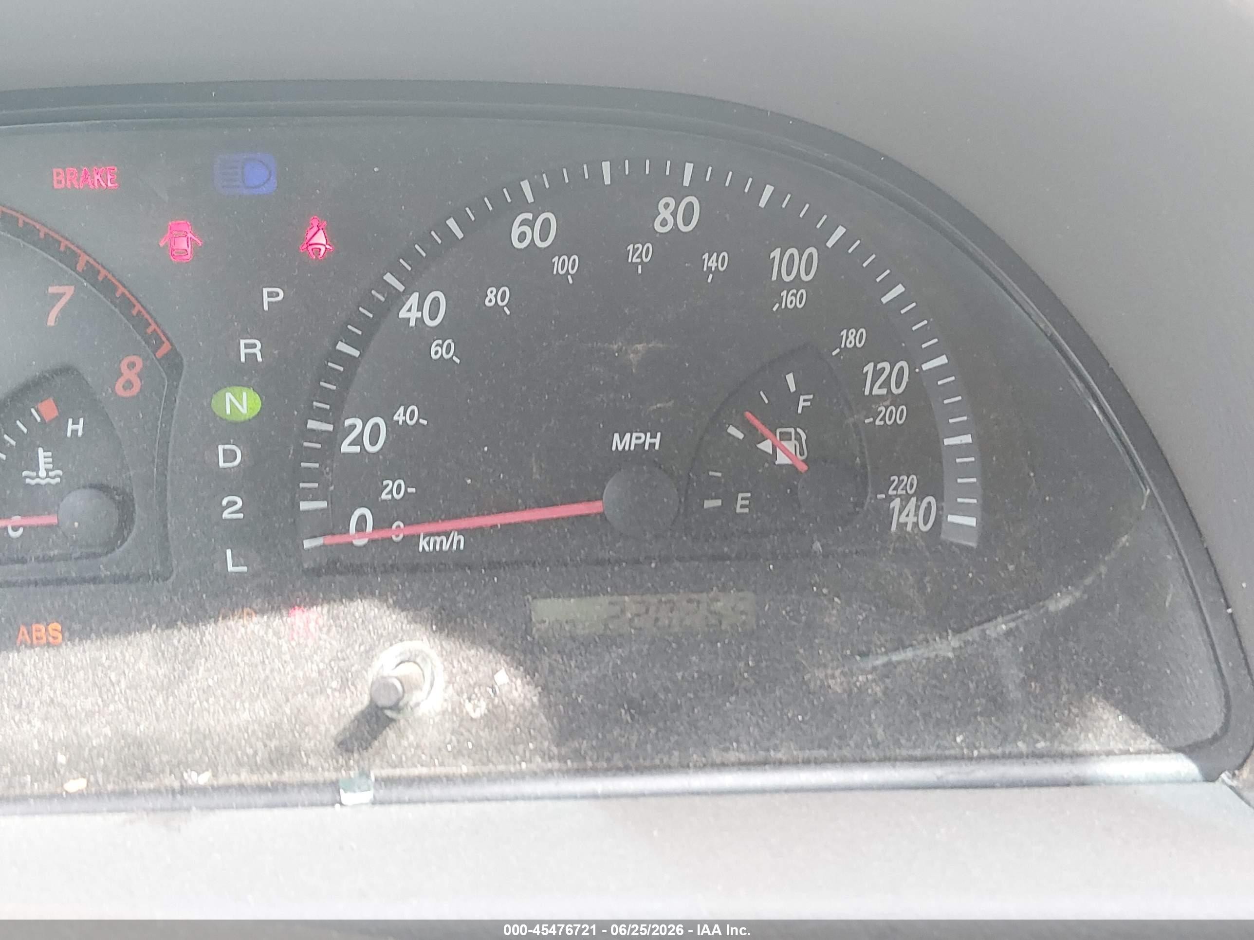 2002 Toyota Camry Le Silver vin: 4T1BE32K12U598231