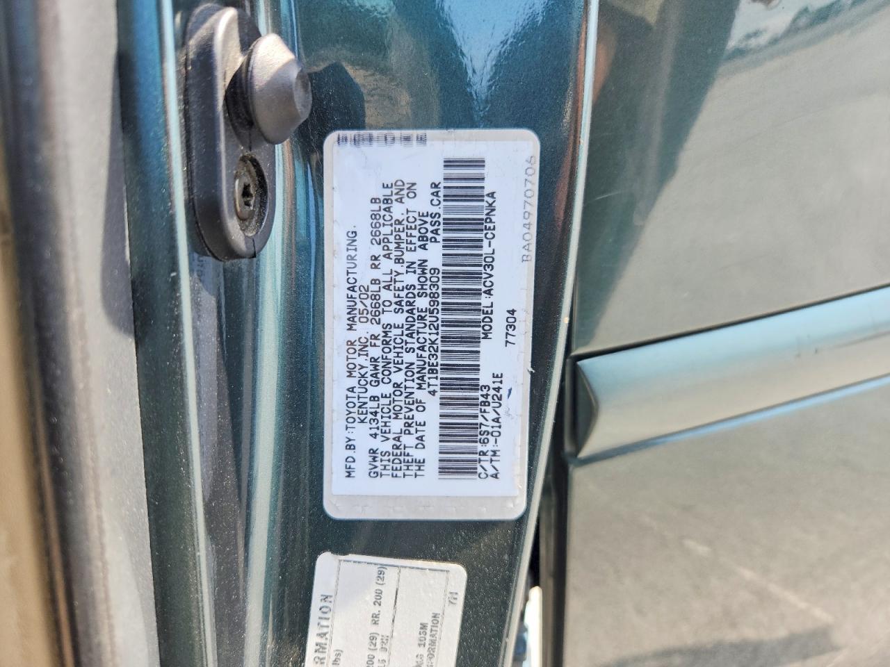 2002 Toyota Camry Le Green vin: 4T1BE32K12U598309