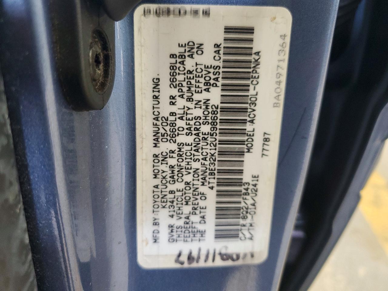 2002 Toyota Camry Le Blue vin: 4T1BE32K12U598682