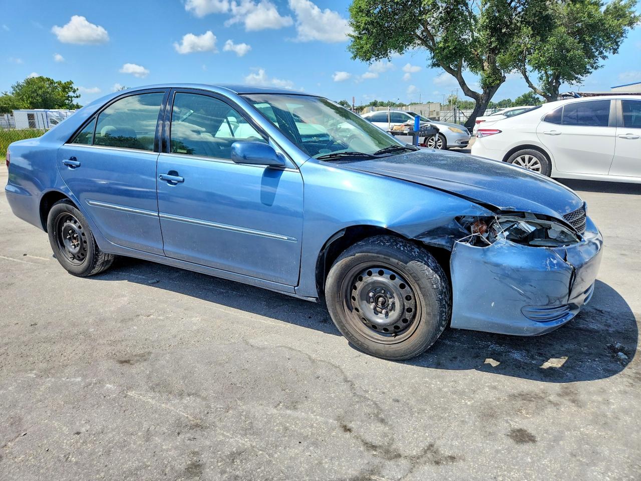 2002 Toyota Camry 4d 4wd Blue vin: 4T1BE32K12U599072
