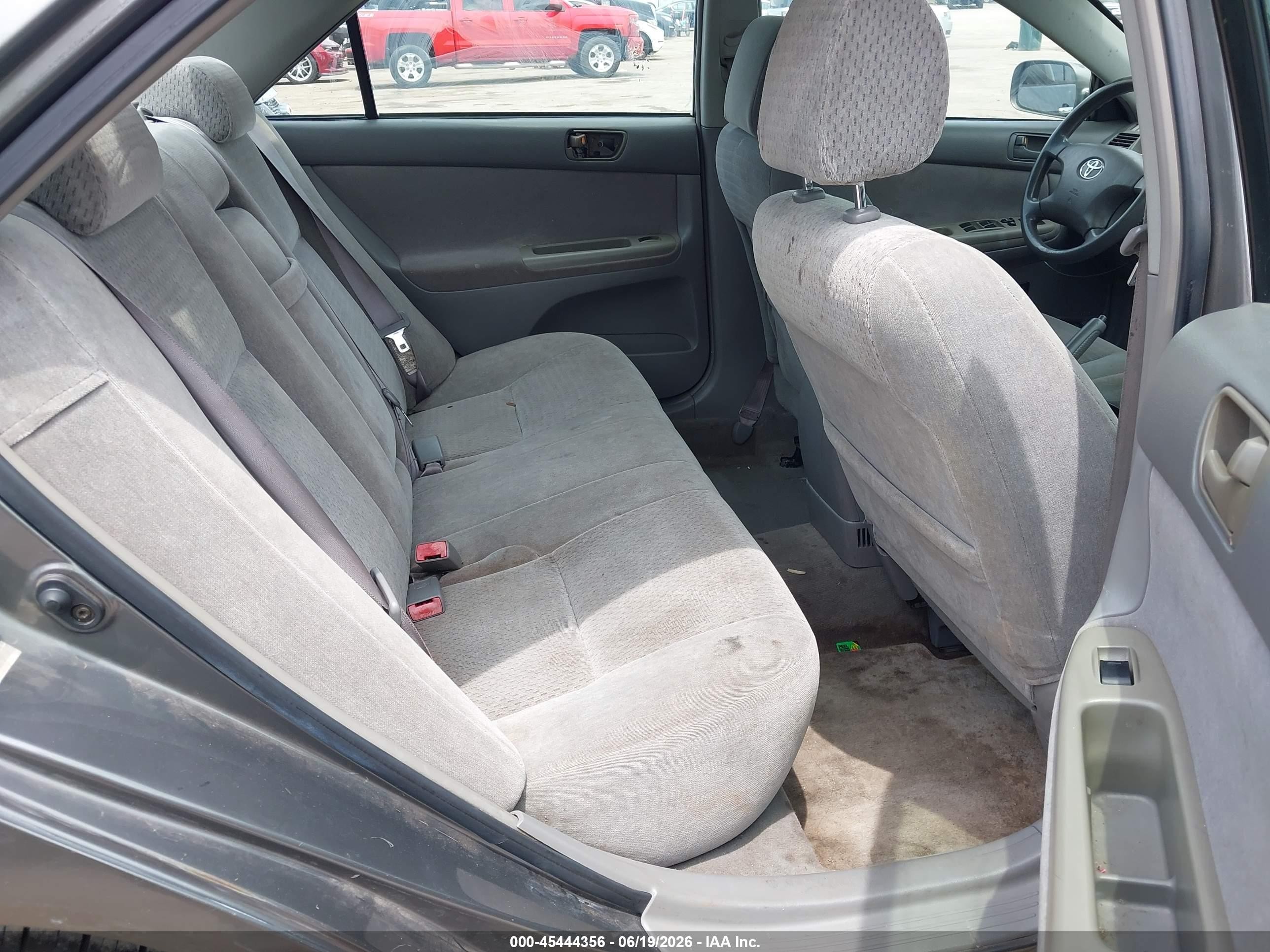 2002 Toyota Camry Le Gray vin: 4T1BE32K12U609454