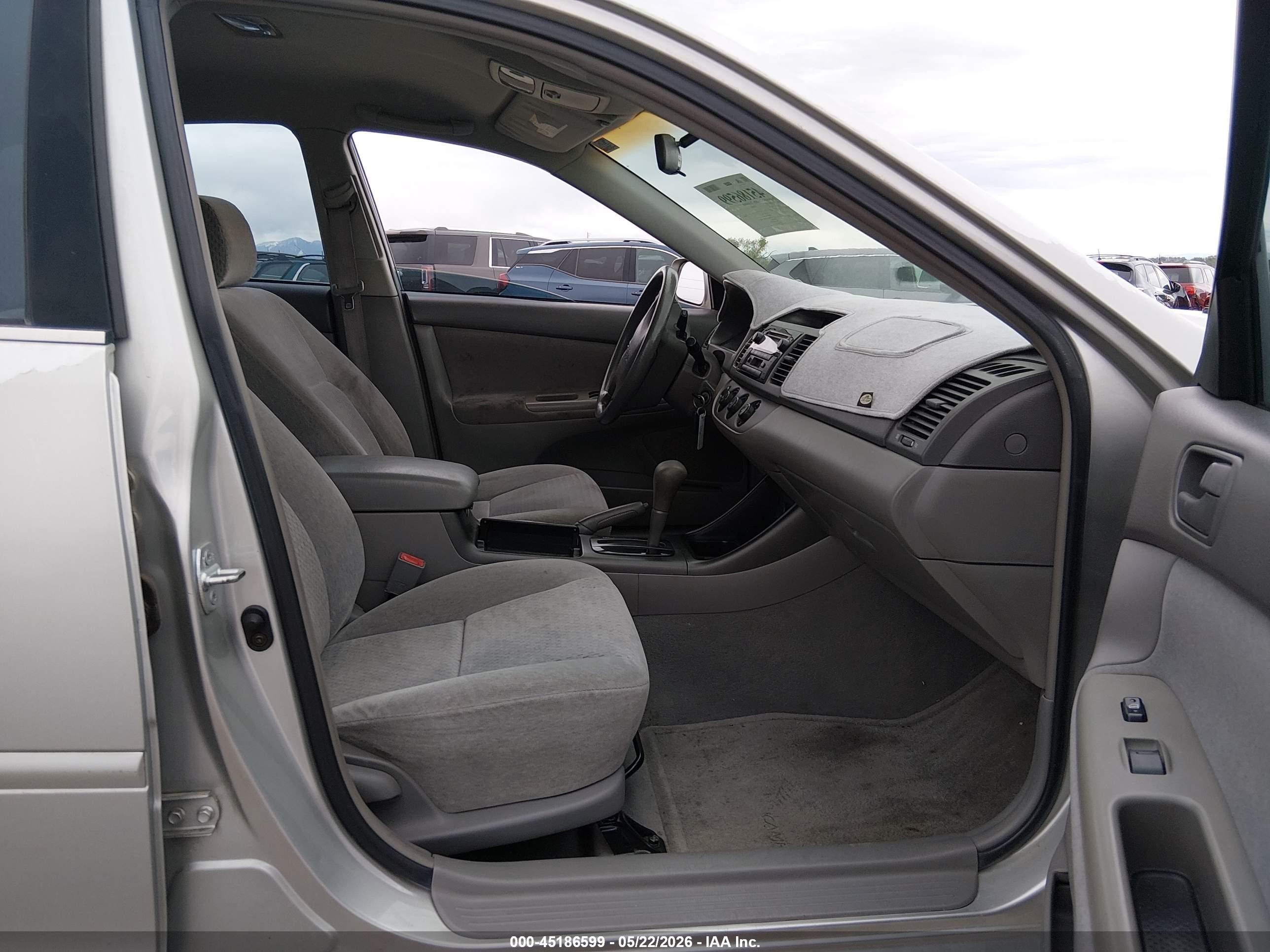 2003 Toyota Camry Le Silver vin: 4T1BE32K13U178759