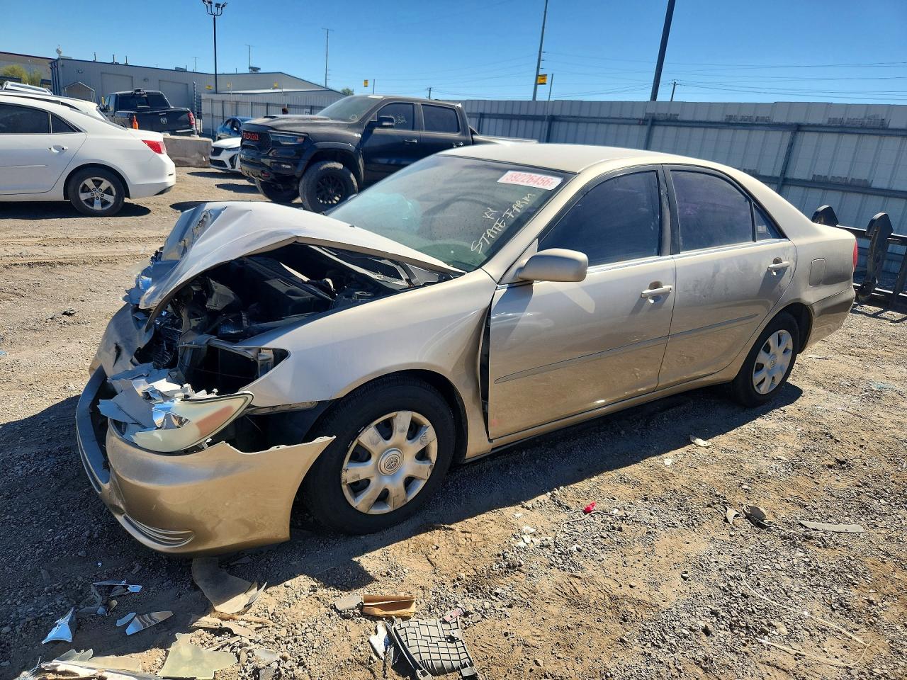 2003 Toyota Camry Le Beige vin: 4T1BE32K13U229841