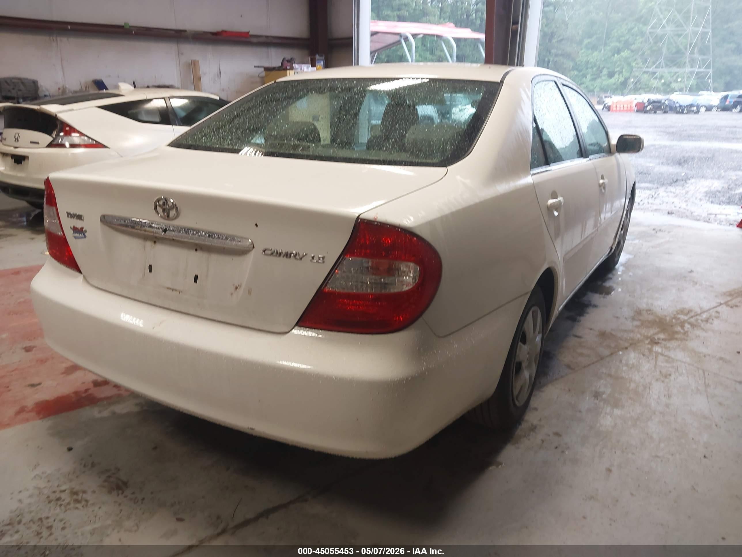 2003 Toyota Camry Le Белый vin: 4T1BE32K13U245179