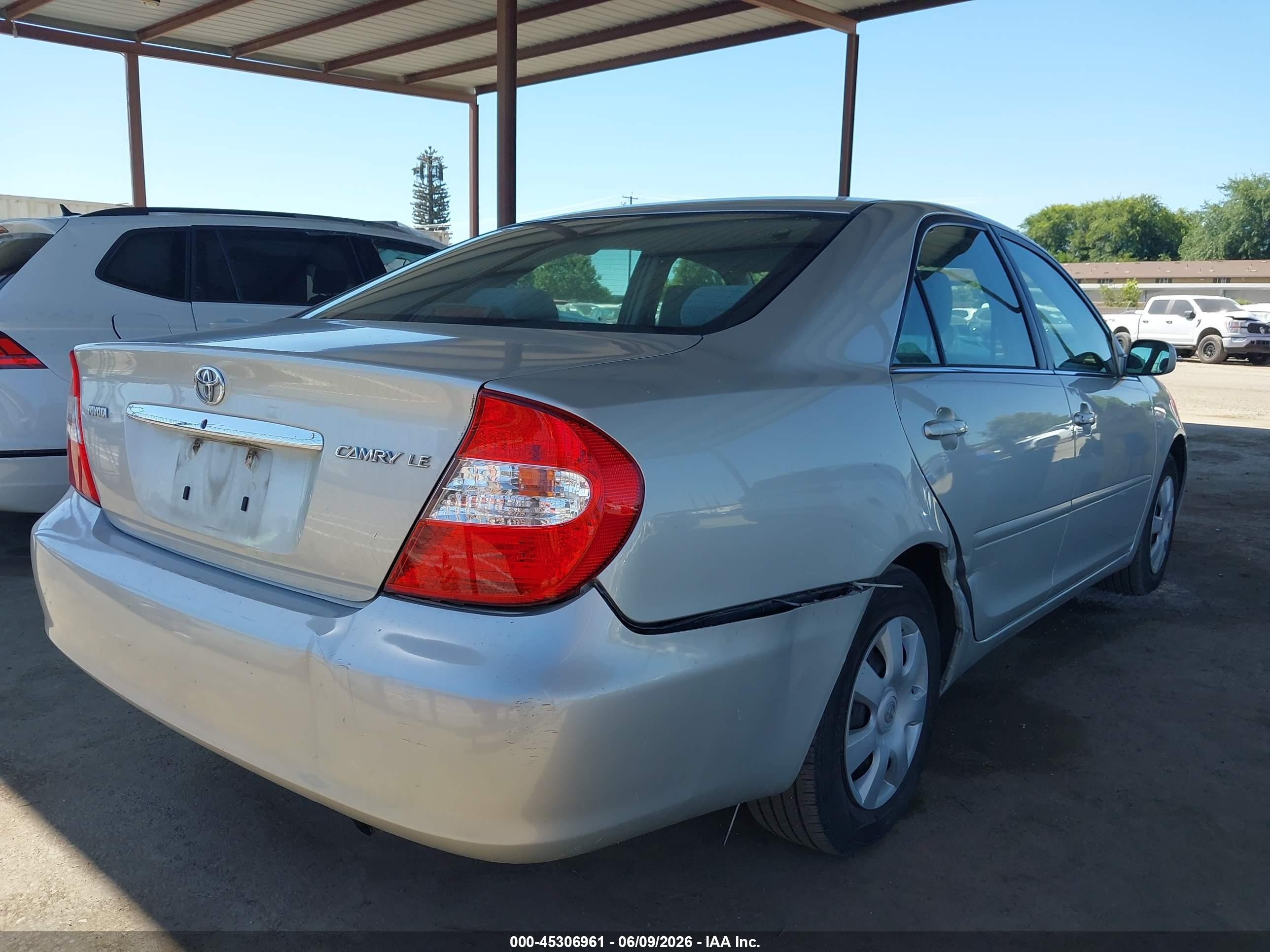 2003 Toyota Camry Le Silver vin: 4T1BE32K13U673284