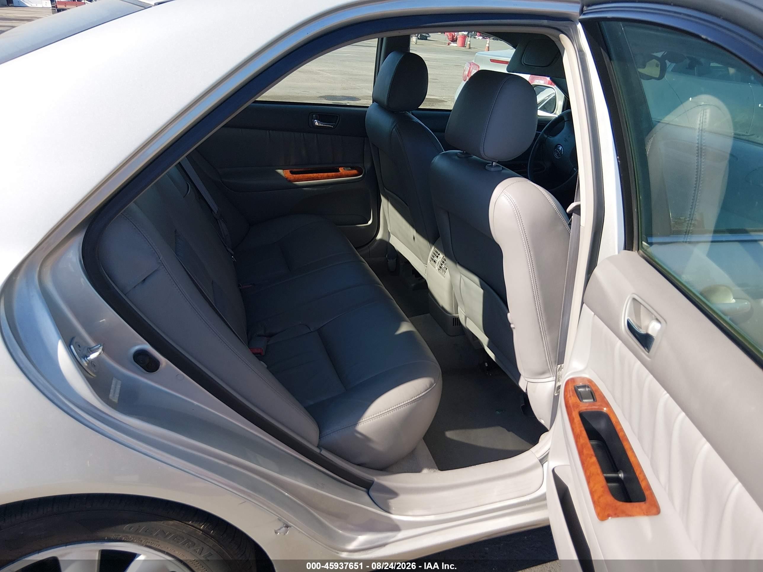 2003 Toyota Camry Xle Silver vin: 4T1BE32K13U700211