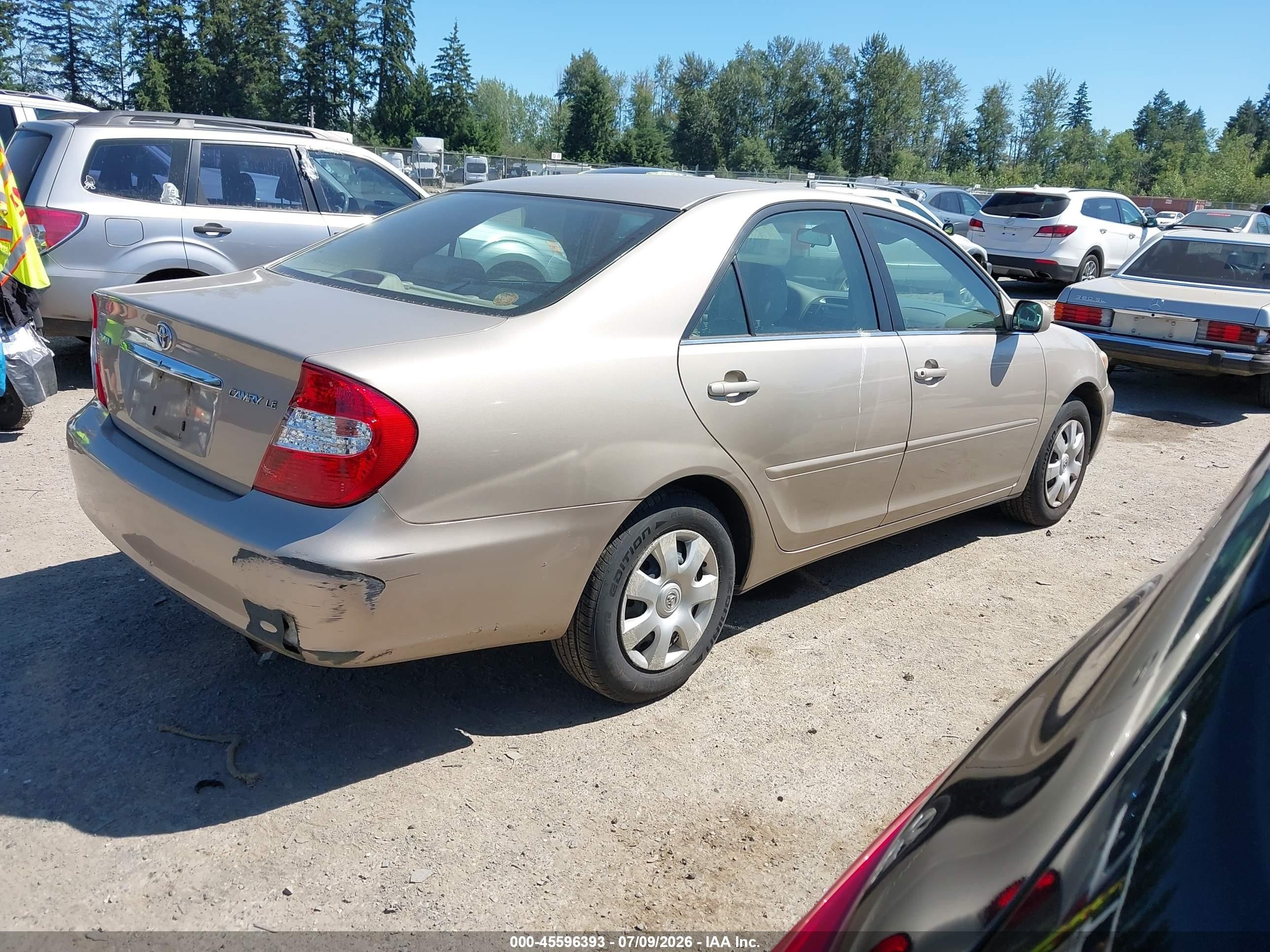 2003 Toyota Camry Le Tan vin: 4T1BE32K13U726498