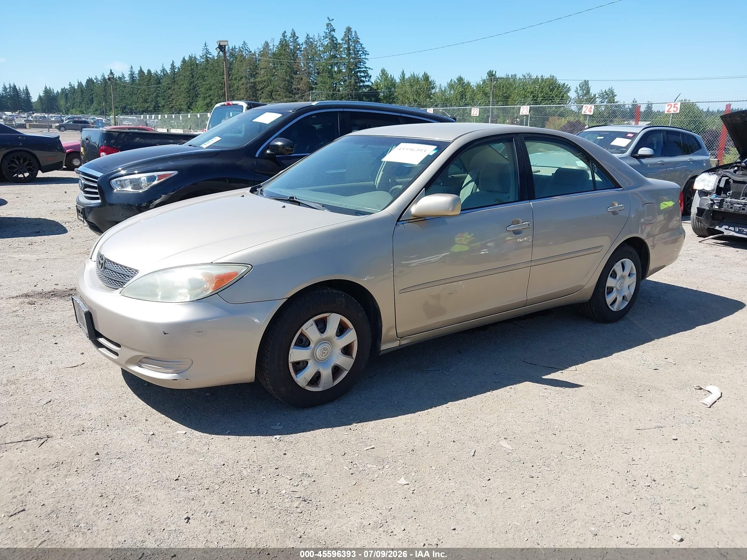 2003 Toyota Camry Le Tan vin: 4T1BE32K13U726498