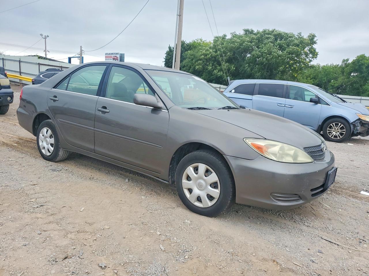 2003 Toyota Camry Le Silver vin: 4T1BE32K13U752261