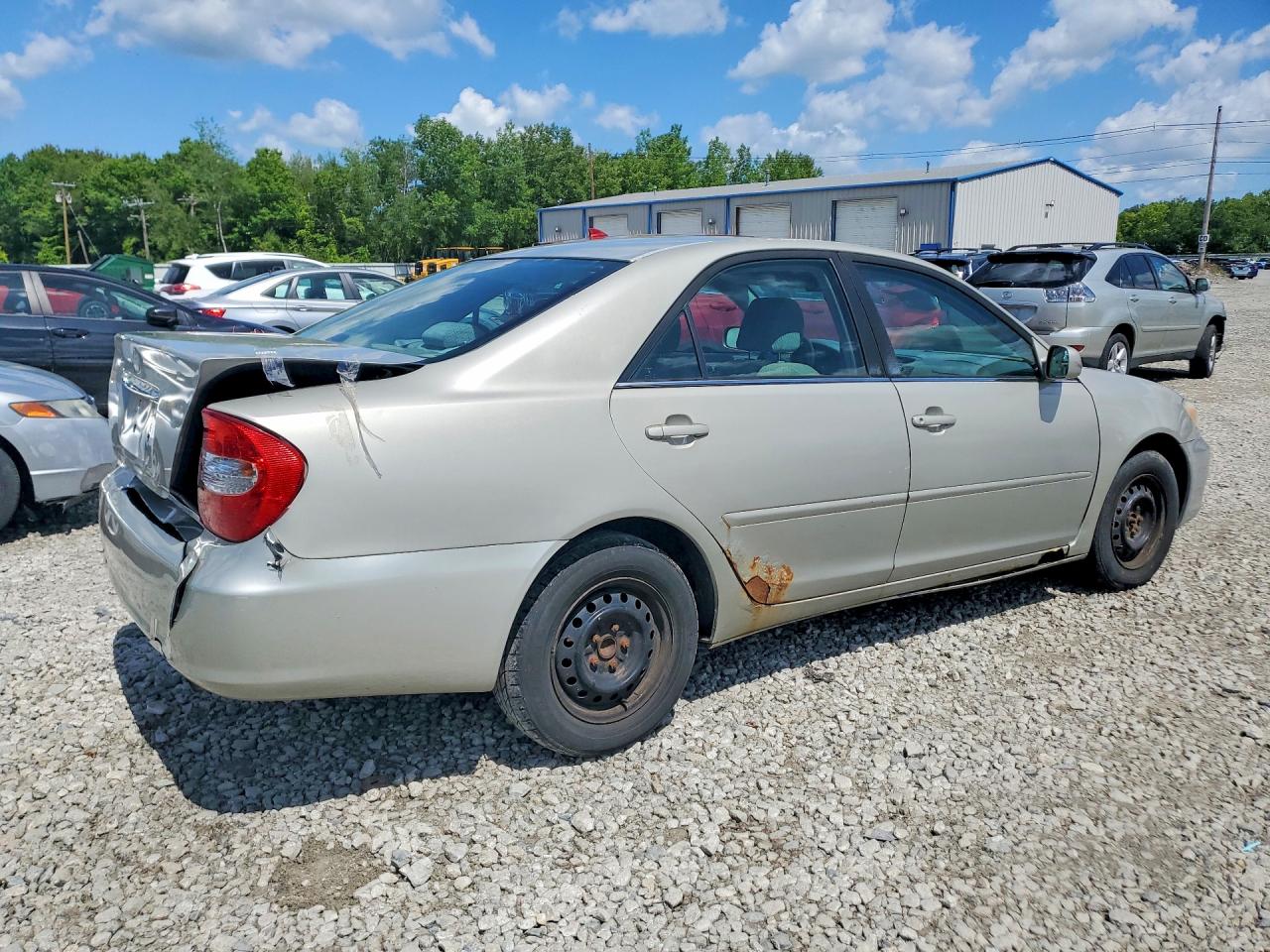 2004 Toyota Camry Le Silver vin: 4T1BE32K14U276742