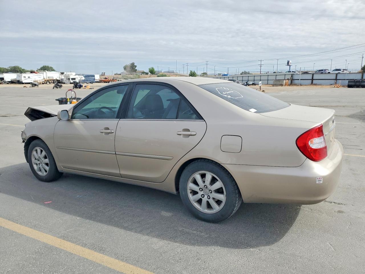 2004 Toyota Camry Xle Tan vin: 4T1BE32K14U298997