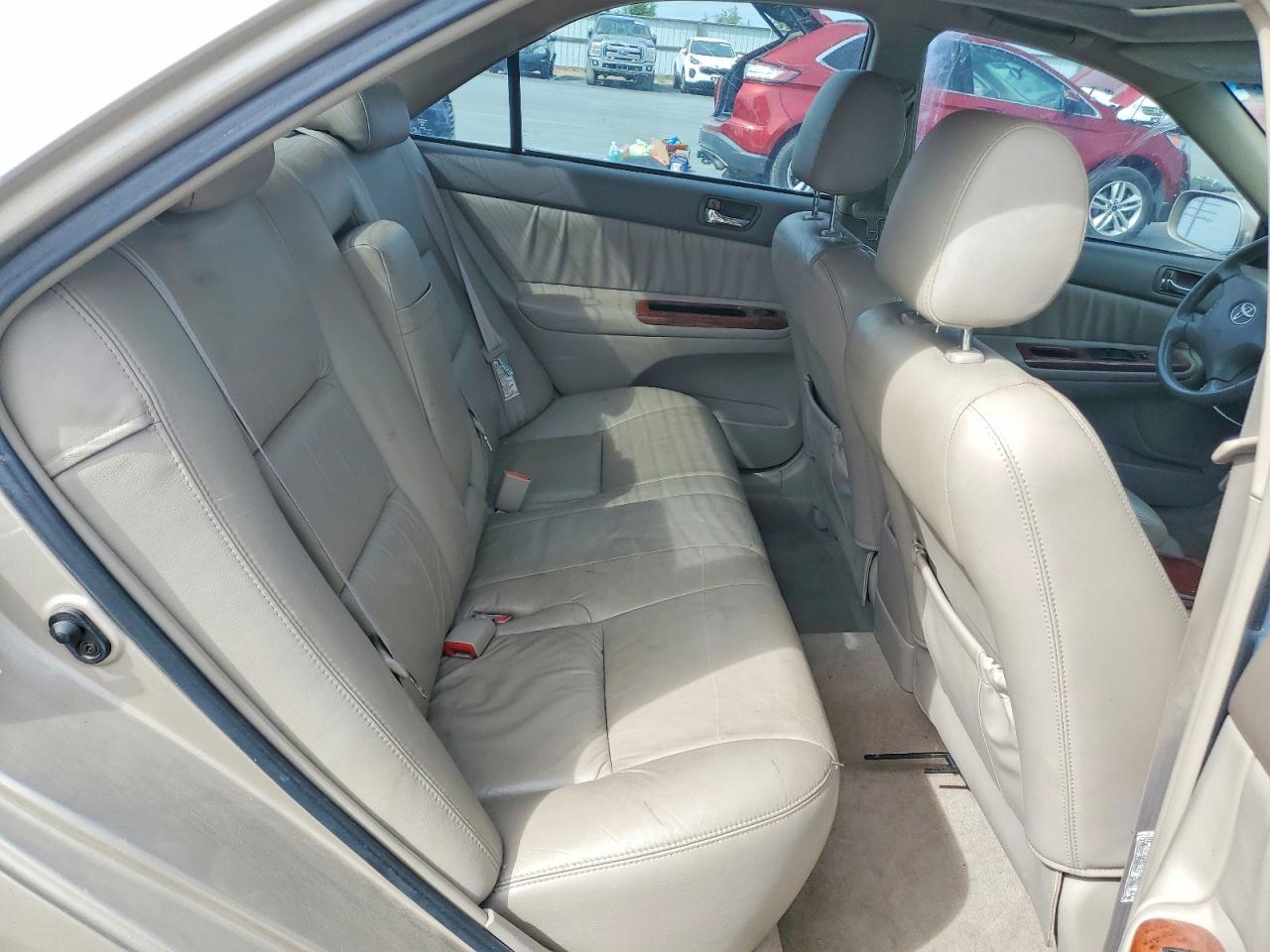2004 Toyota Camry Xle Tan vin: 4T1BE32K14U298997