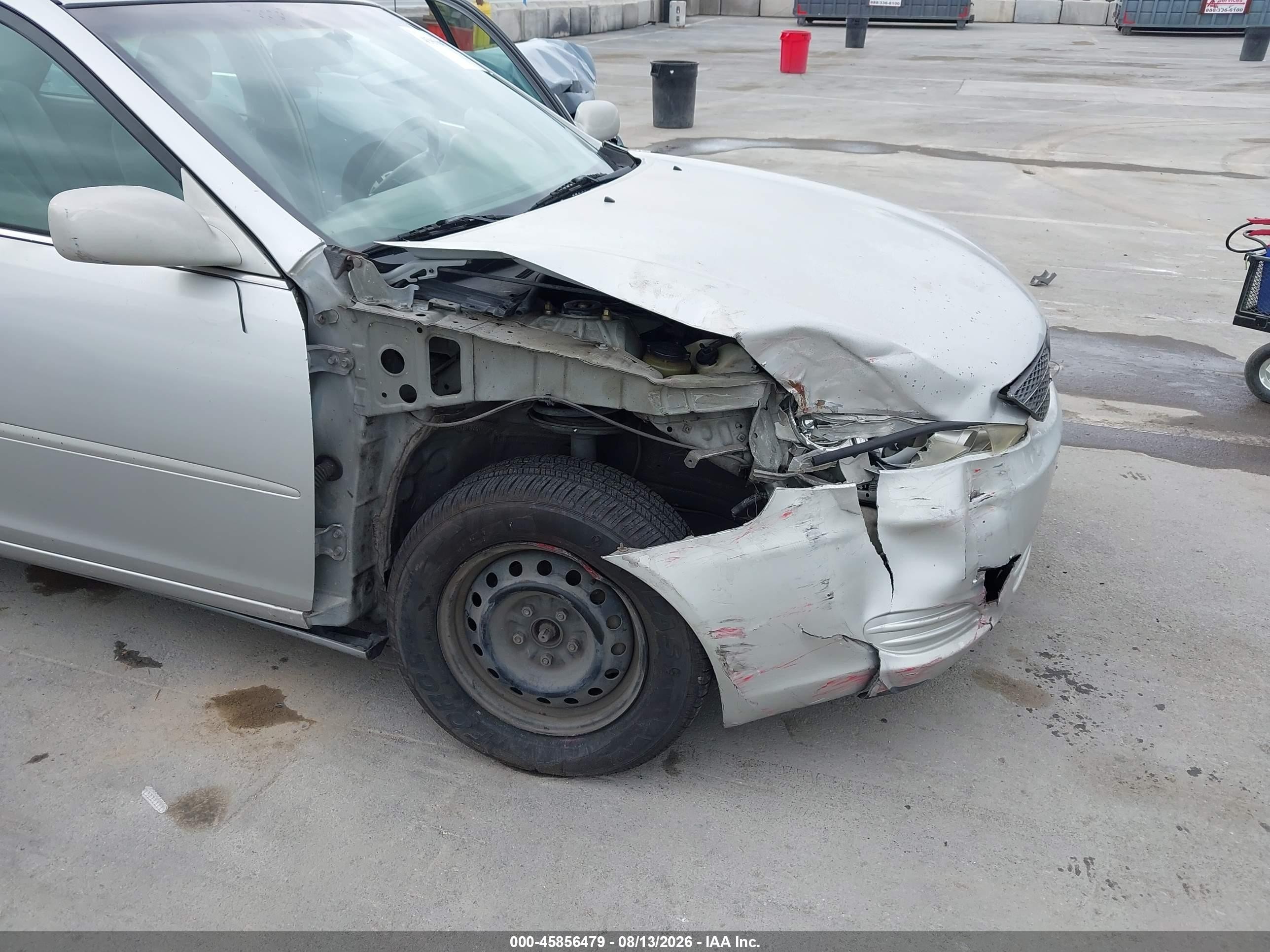 2004 Toyota Camry Le Silver vin: 4T1BE32K14U300666