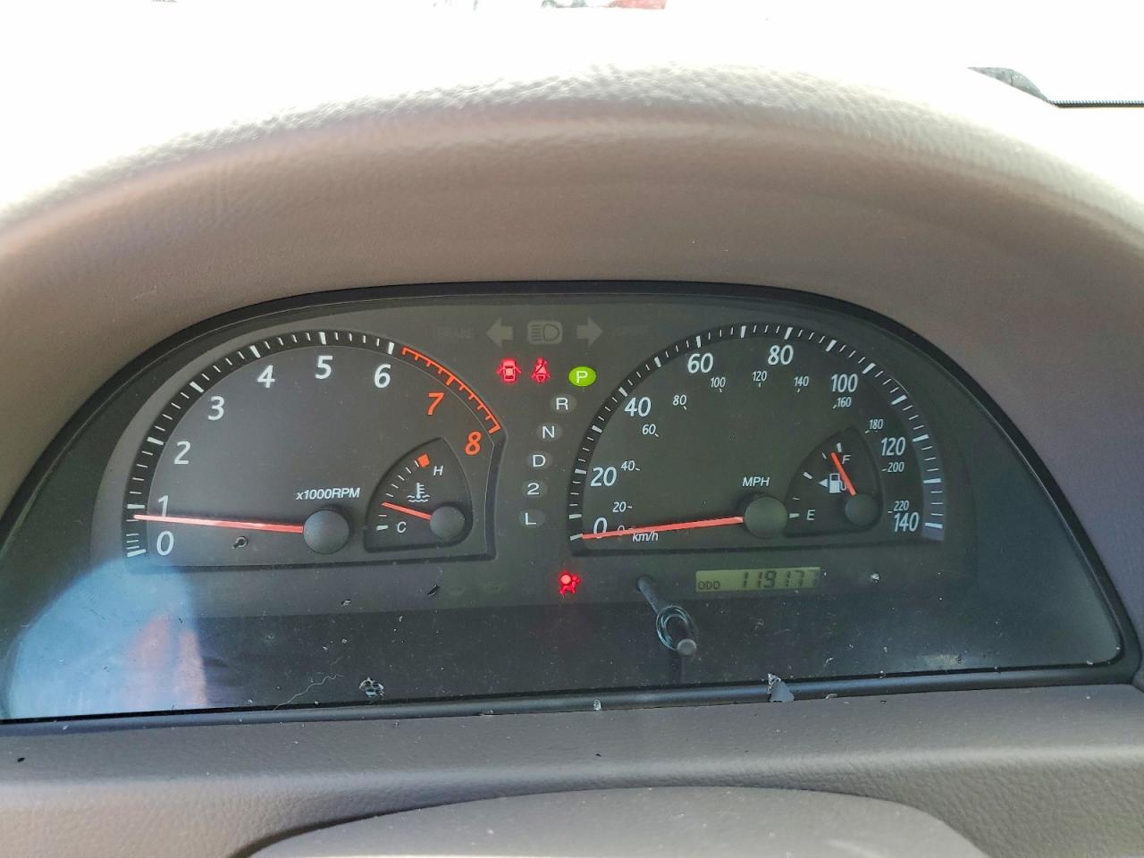 2004 Toyota Camry Le White vin: 4T1BE32K14U302871