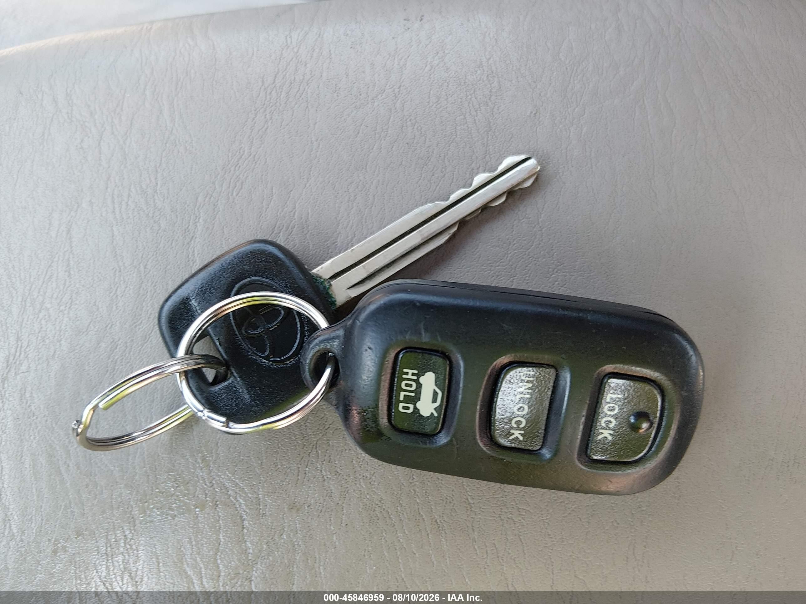 2004 Toyota Camry Le Black vin: 4T1BE32K14U310369