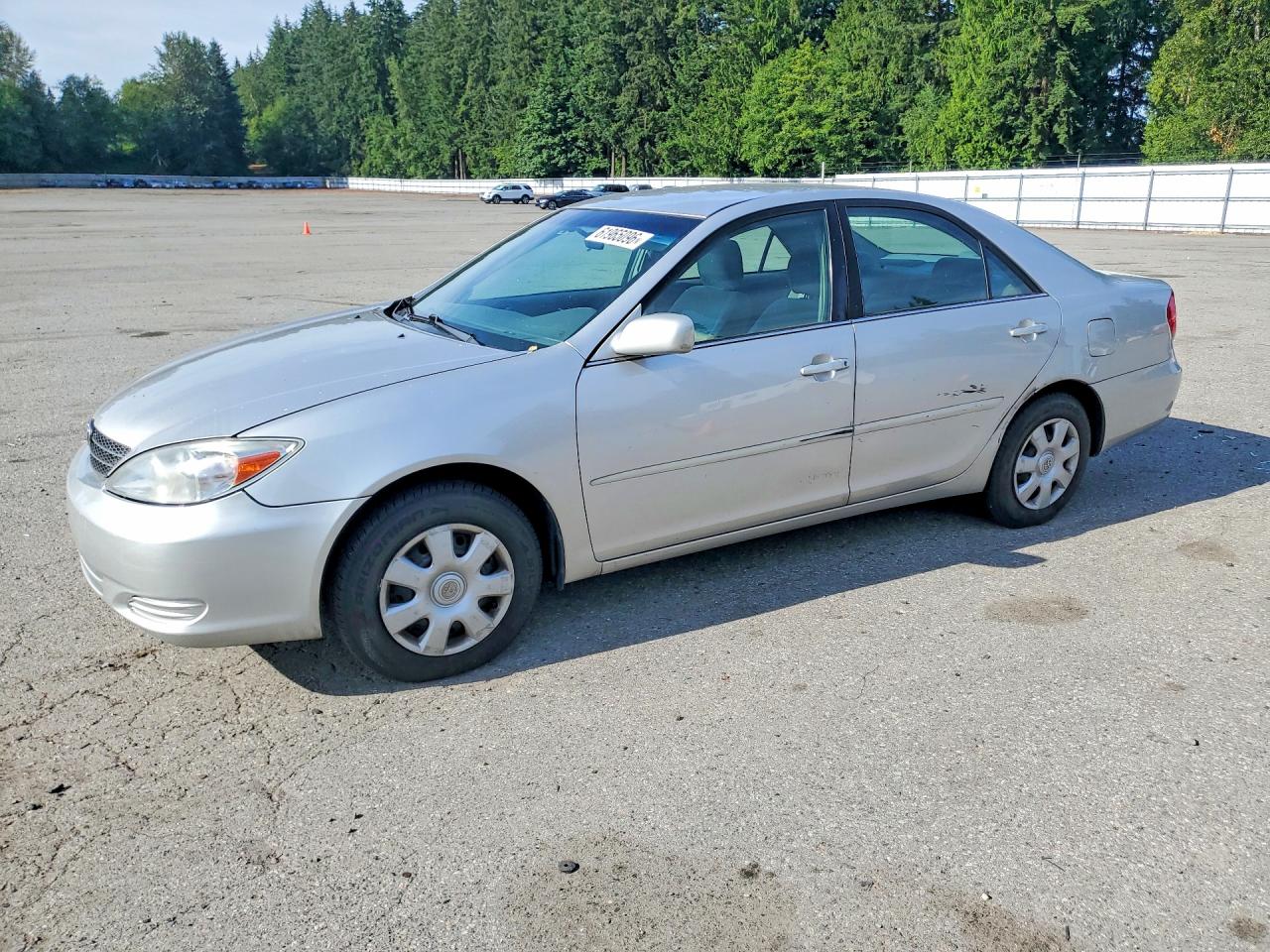 2004 Toyota Camry Le Silver vin: 4T1BE32K14U340729