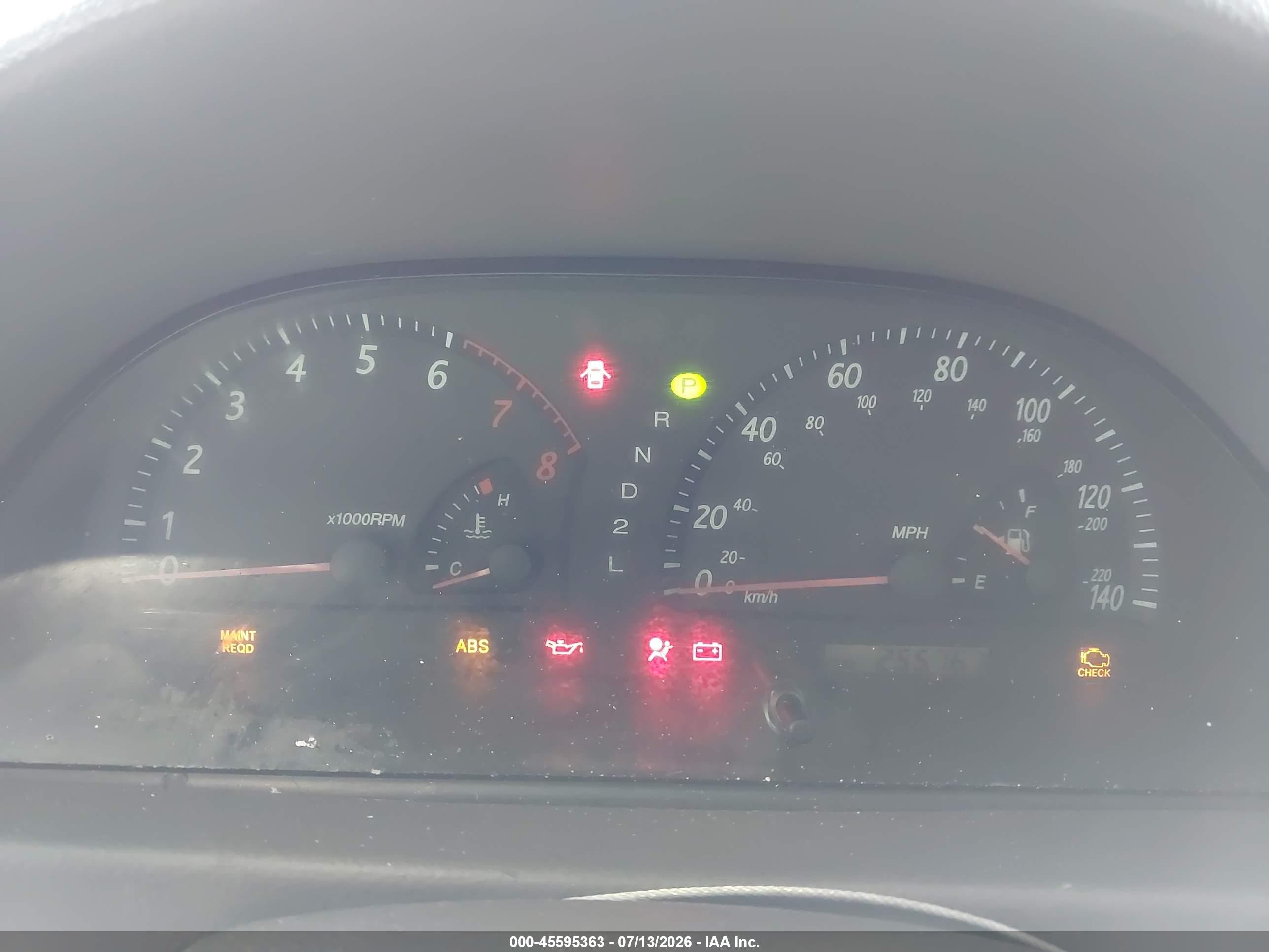 2004 Toyota Camry Le Tan vin: 4T1BE32K14U804148