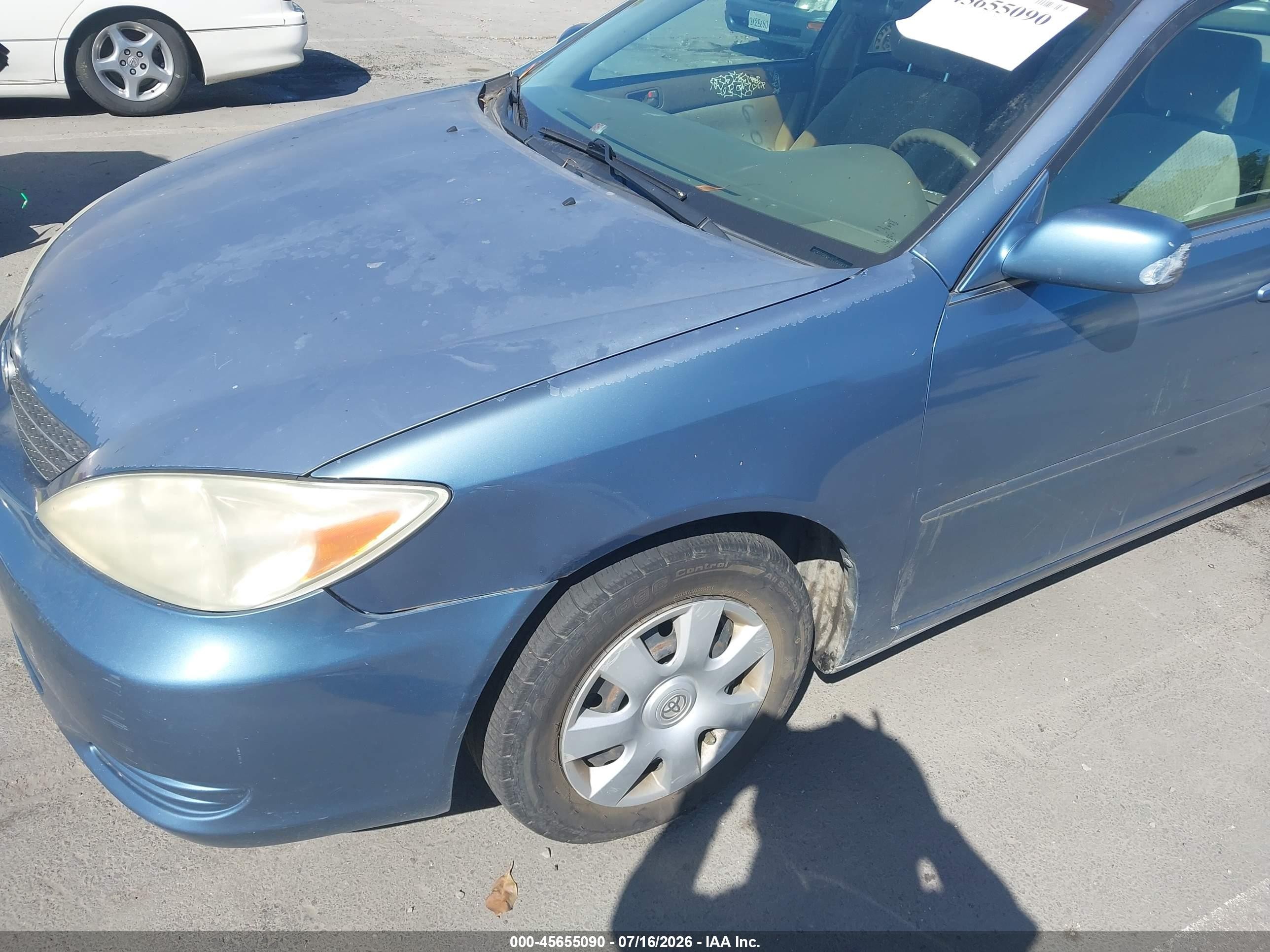 2004 Toyota Camry Le Blue vin: 4T1BE32K14U804506