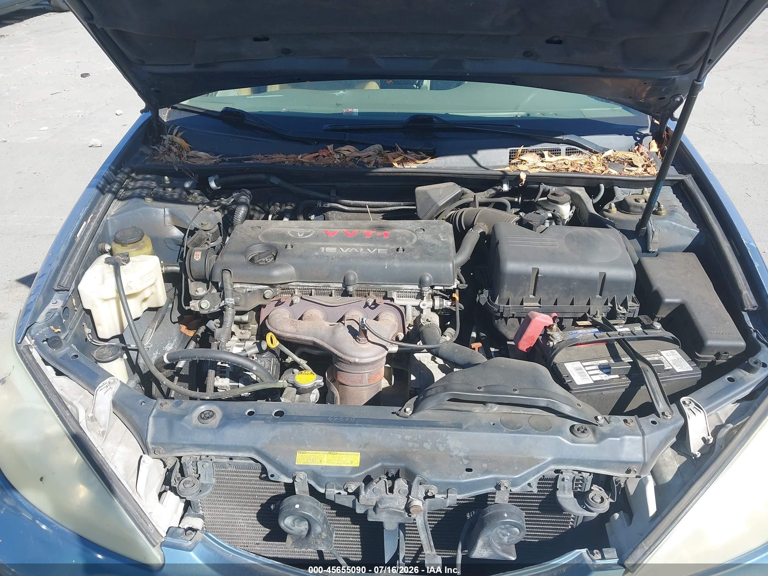 2004 Toyota Camry Le Blue vin: 4T1BE32K14U804506
