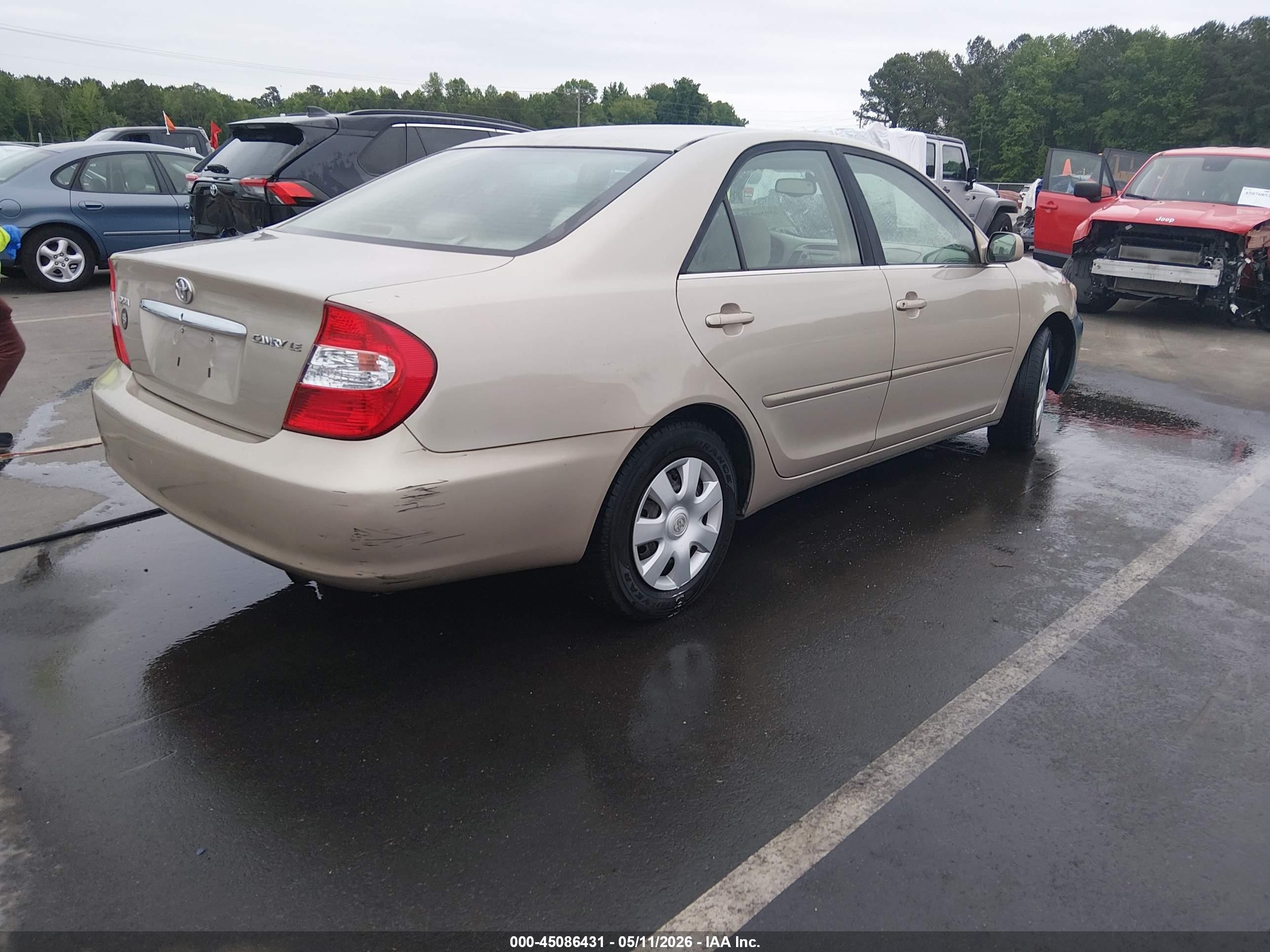 2004 Toyota Camry Le Cream vin: 4T1BE32K14U837604