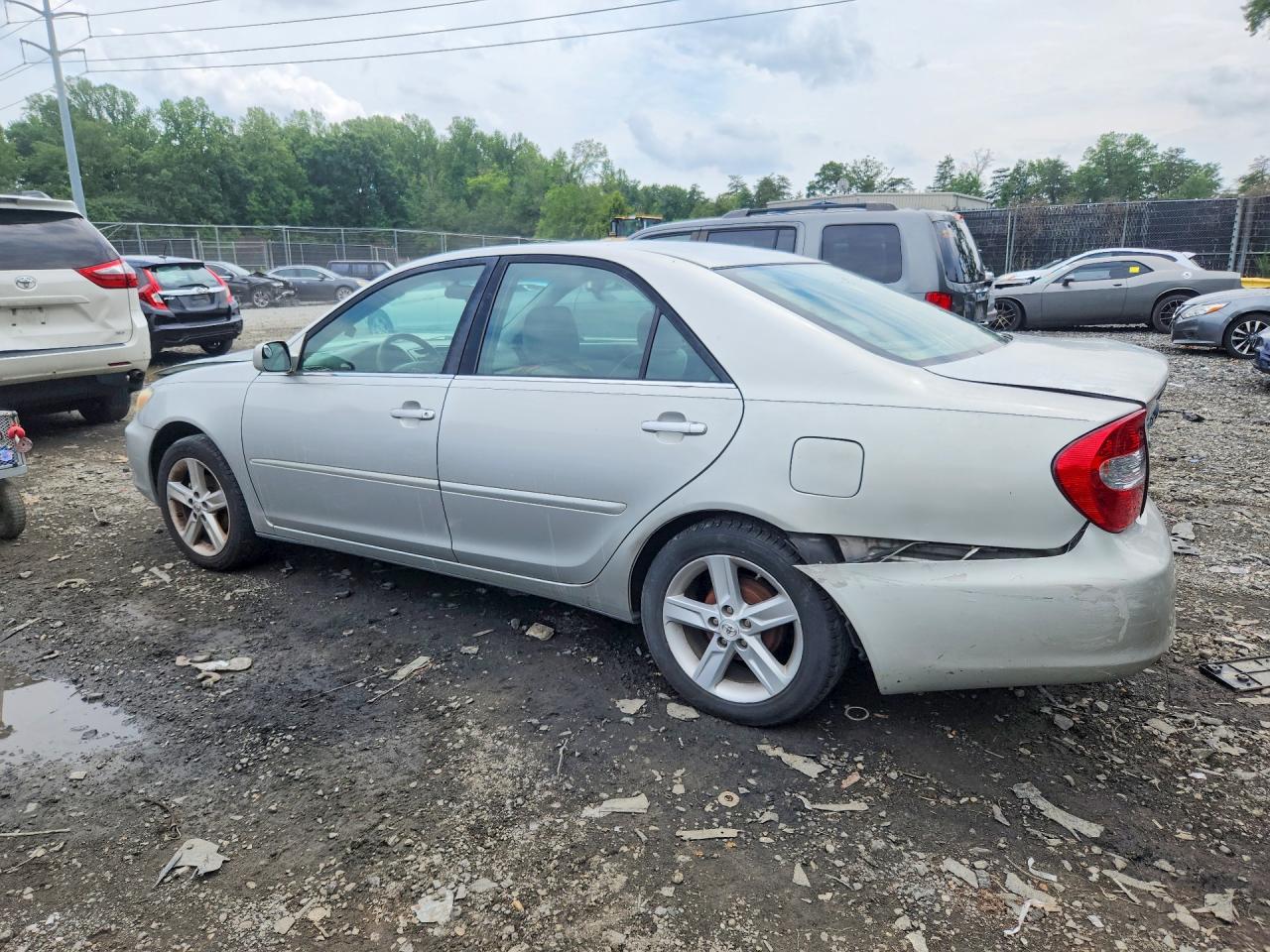 2004 Toyota Camry Le Silver vin: 4T1BE32K14U842155