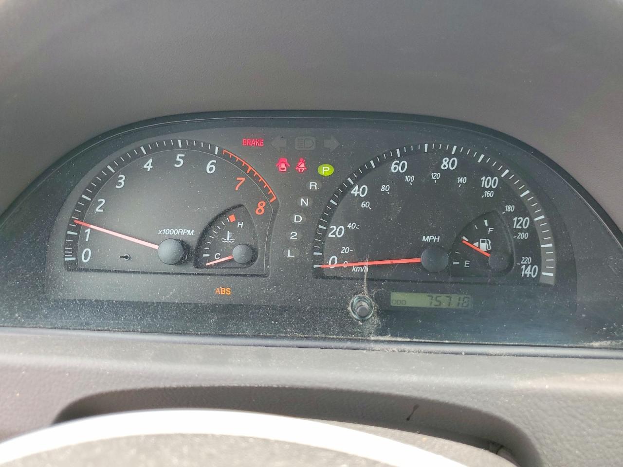 2004 Toyota Camry Le Silver vin: 4T1BE32K14U847386