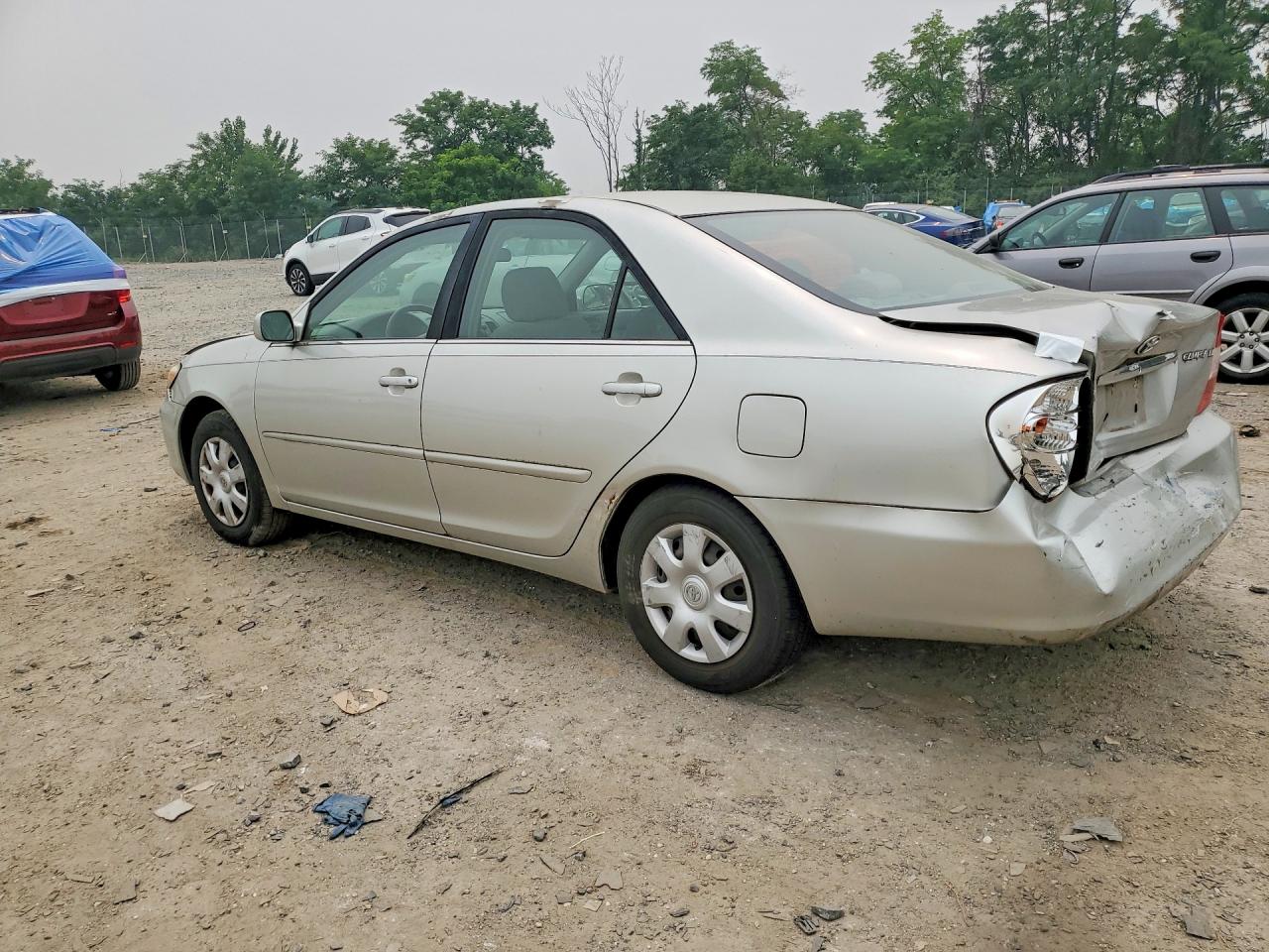 2004 Toyota Camry Le Silver vin: 4T1BE32K14U847386