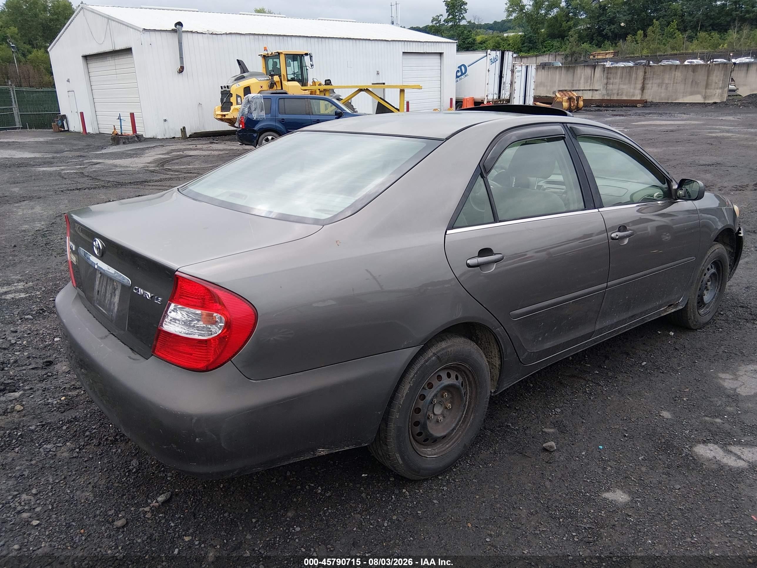2004 Toyota Camry Le Gray vin: 4T1BE32K14U849557
