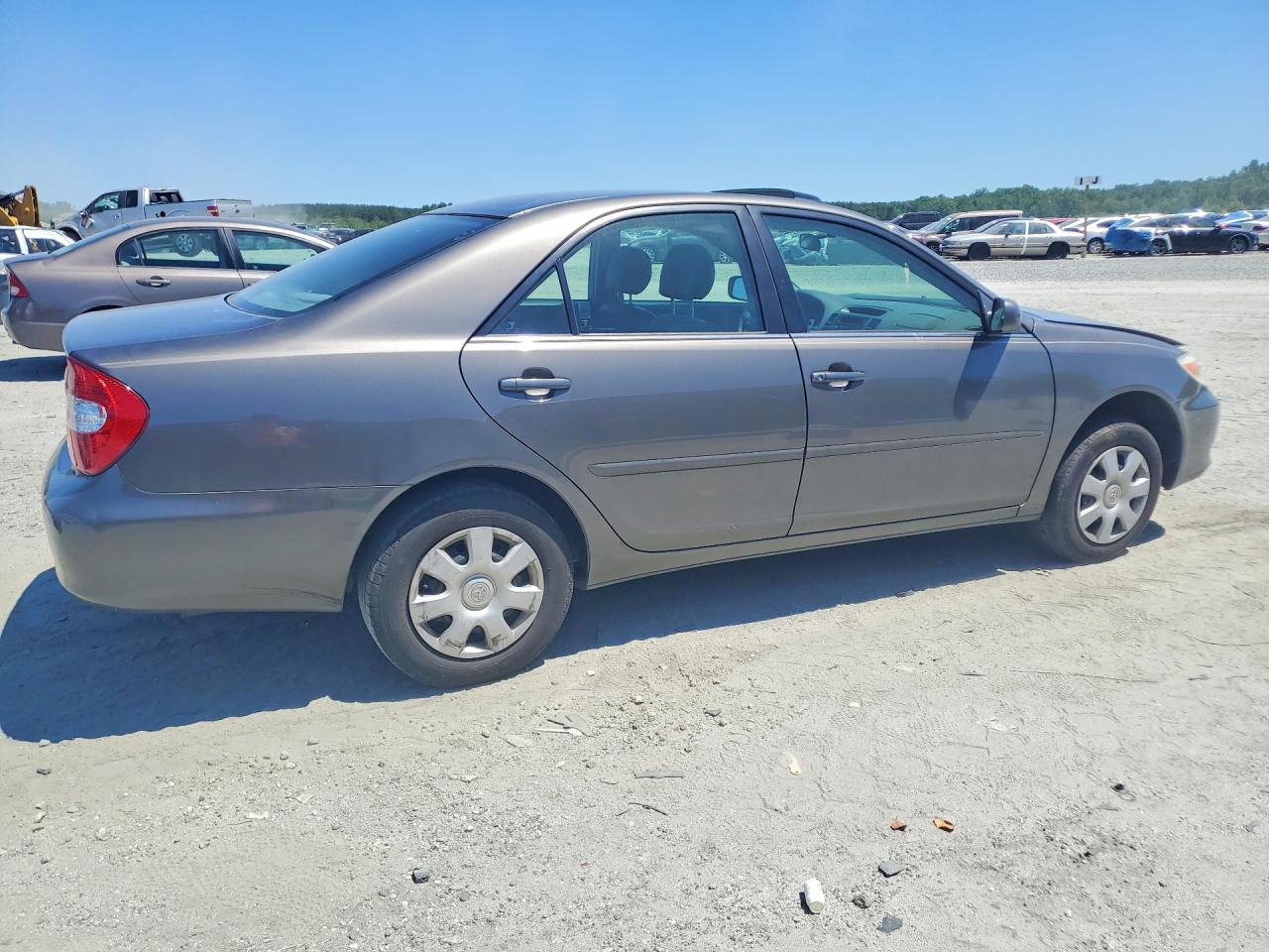 2004 Toyota Camry Le Gray vin: 4T1BE32K14U862258