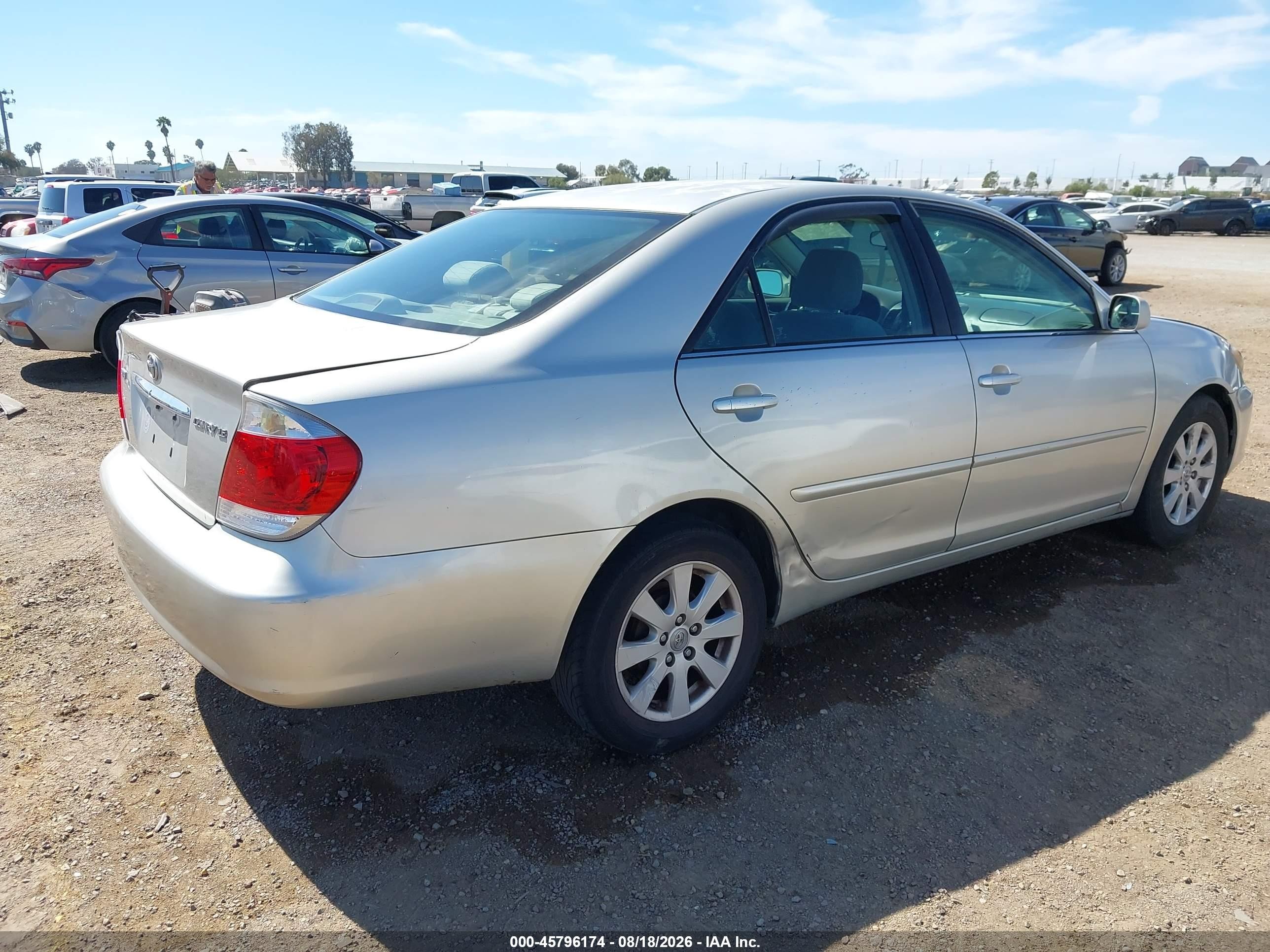 2005 Toyota Camry Le Gray vin: 4T1BE32K15U065879