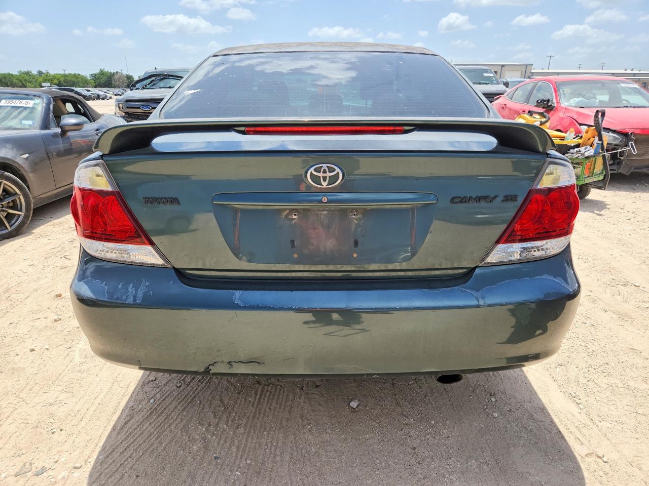 2005 Toyota Camry Se Серый vin: 4T1BE32K15U071066