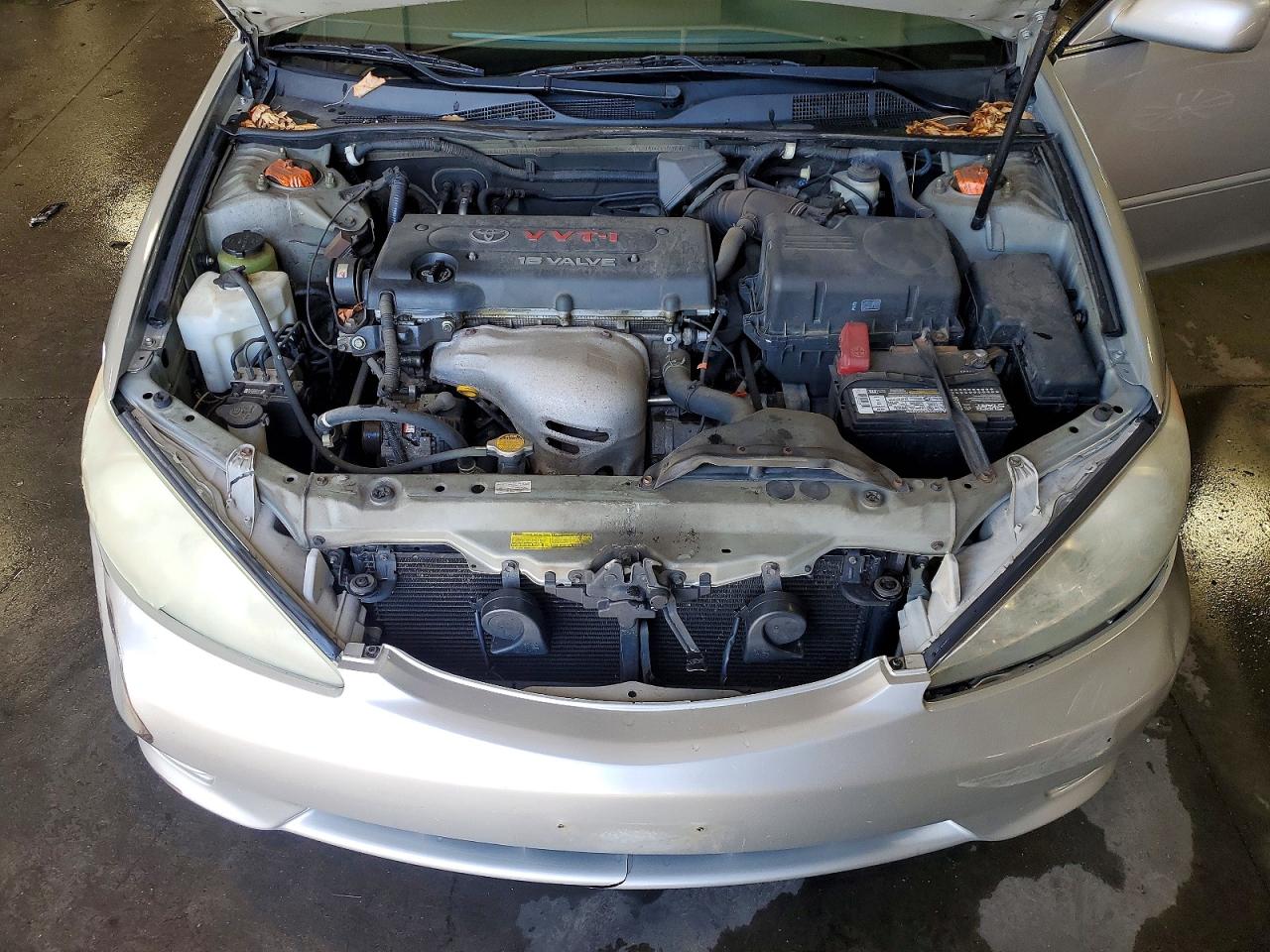2005 Toyota Camry Le Silver vin: 4T1BE32K15U084898