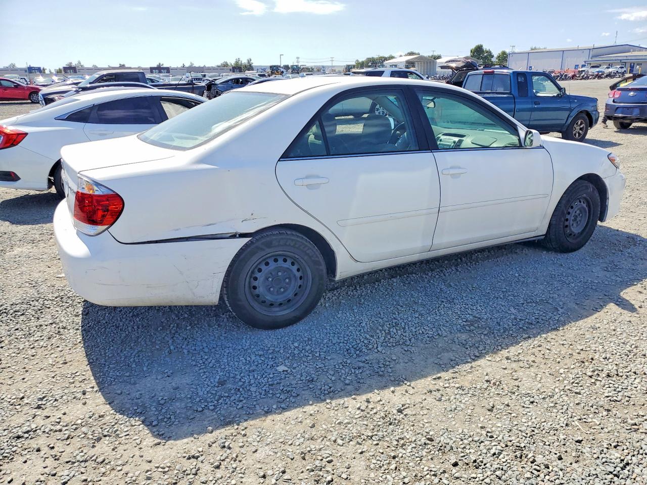 2005 Toyota Camry Le Белый vin: 4T1BE32K15U397904