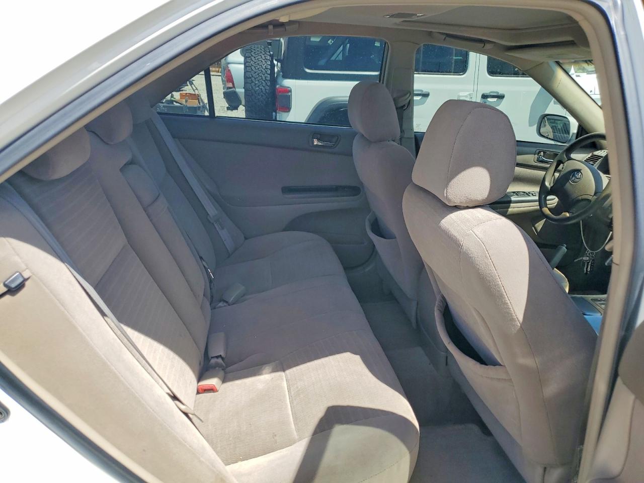 2005 Toyota Camry Le White vin: 4T1BE32K15U404284
