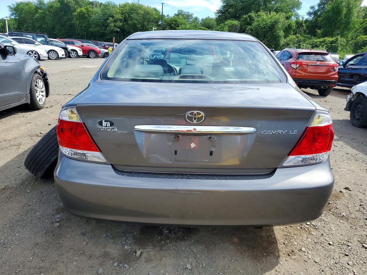 2005 Toyota Camry Le Серый vin: 4T1BE32K15U503736