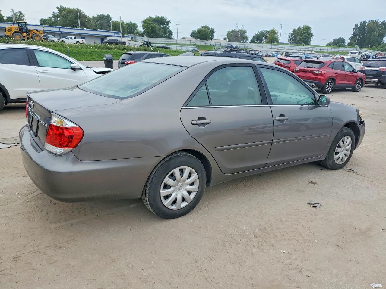2005 Toyota Camry Le Gray vin: 4T1BE32K15U532976