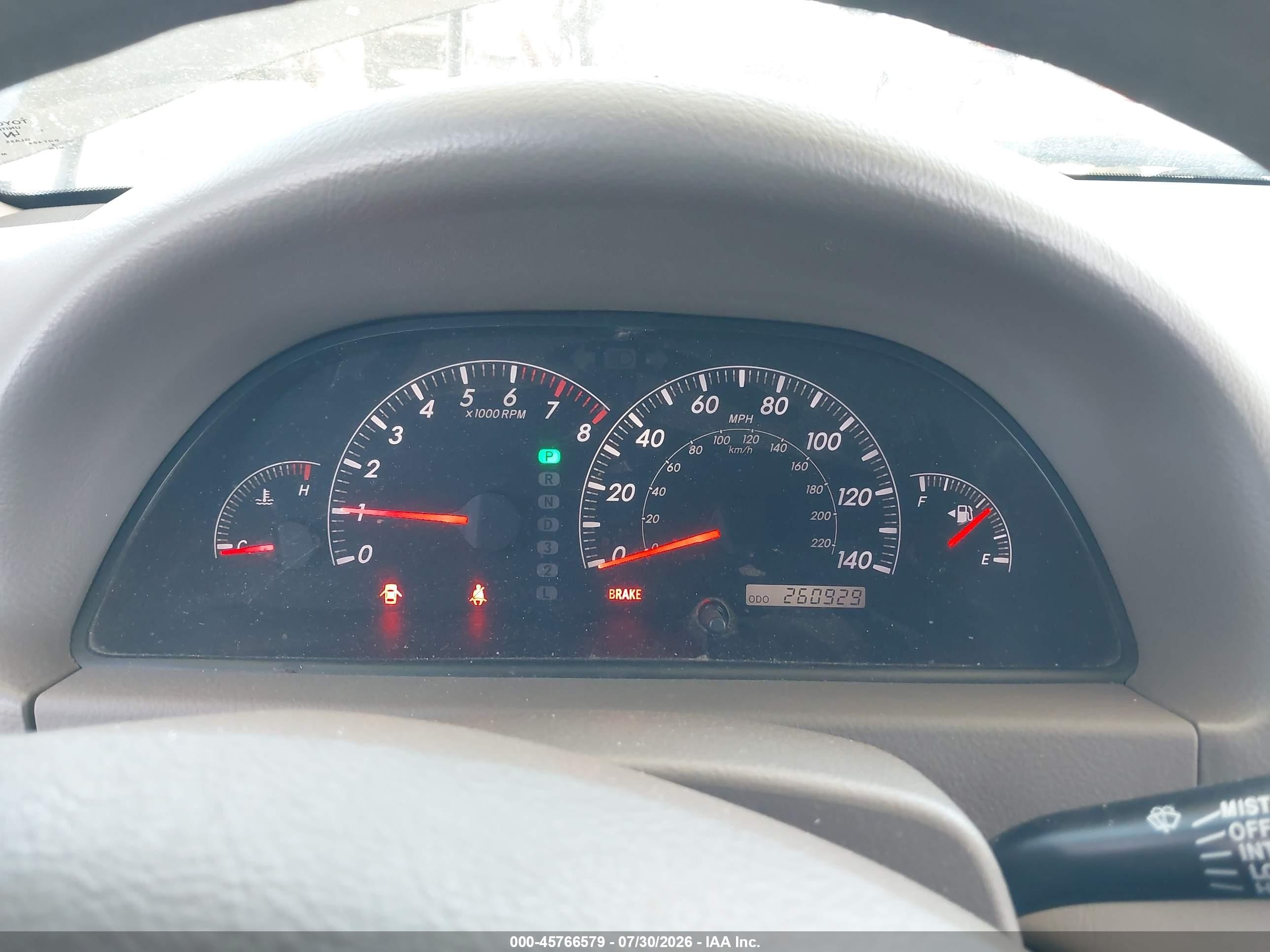 2005 Toyota Camry Le Gray vin: 4T1BE32K15U559725