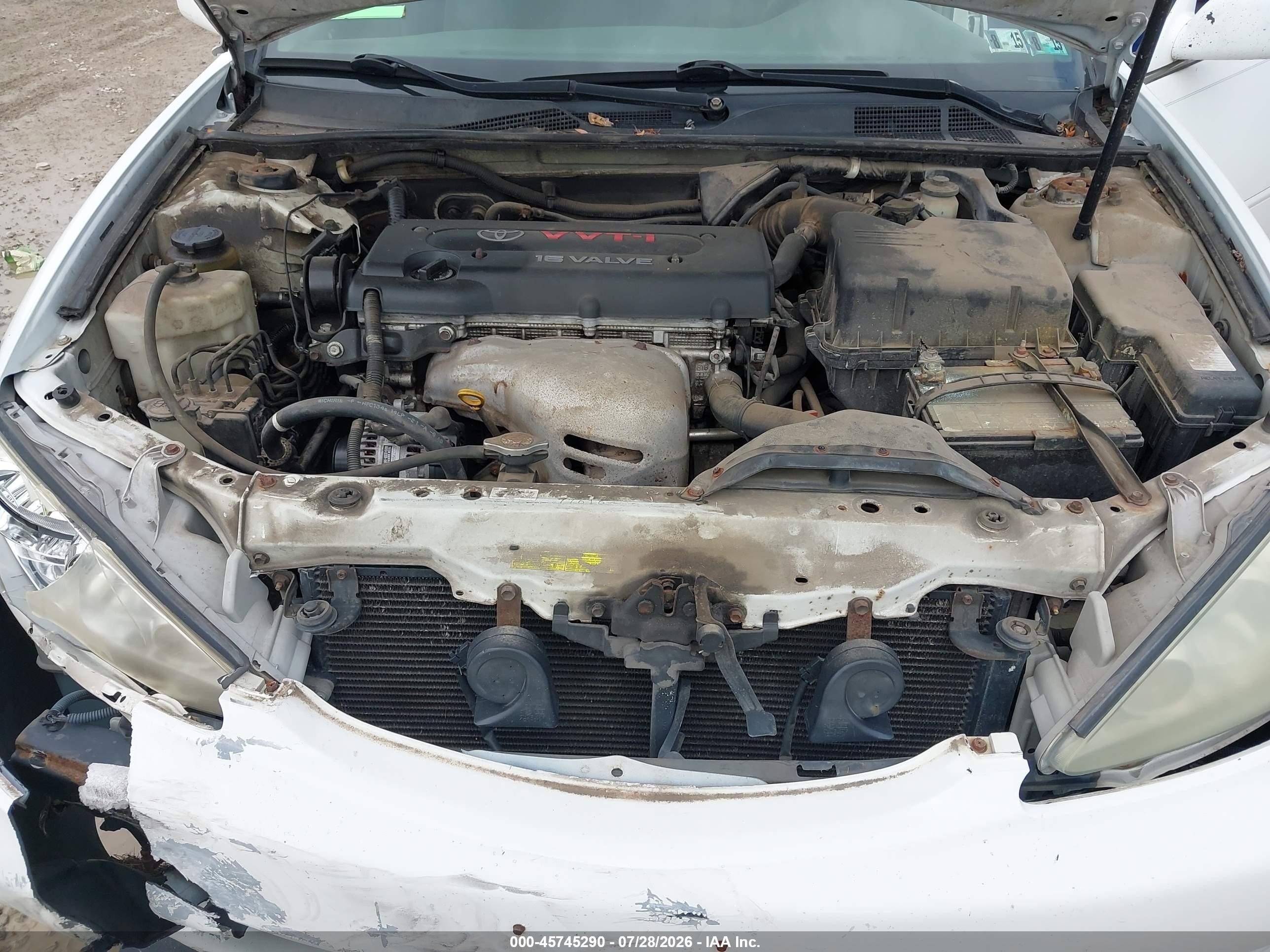 2005 Toyota Camry Le White vin: 4T1BE32K15U568019