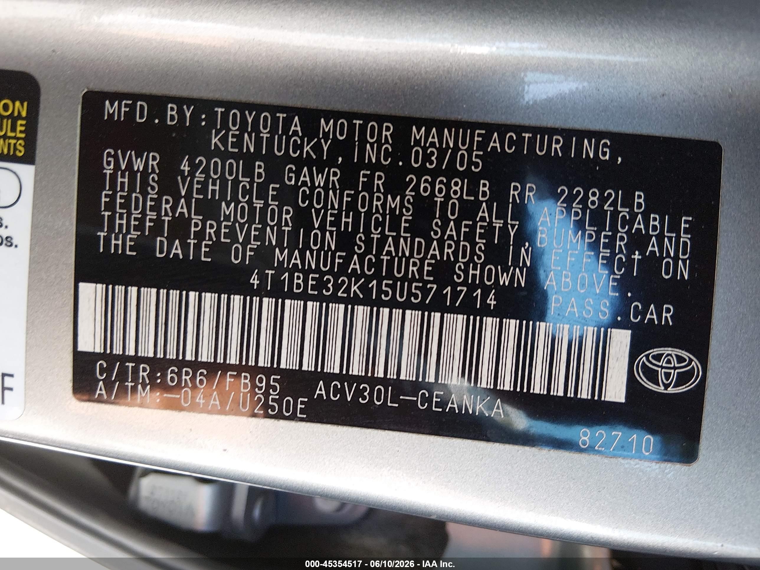 2005 Toyota Camry Le Gray vin: 4T1BE32K15U571714