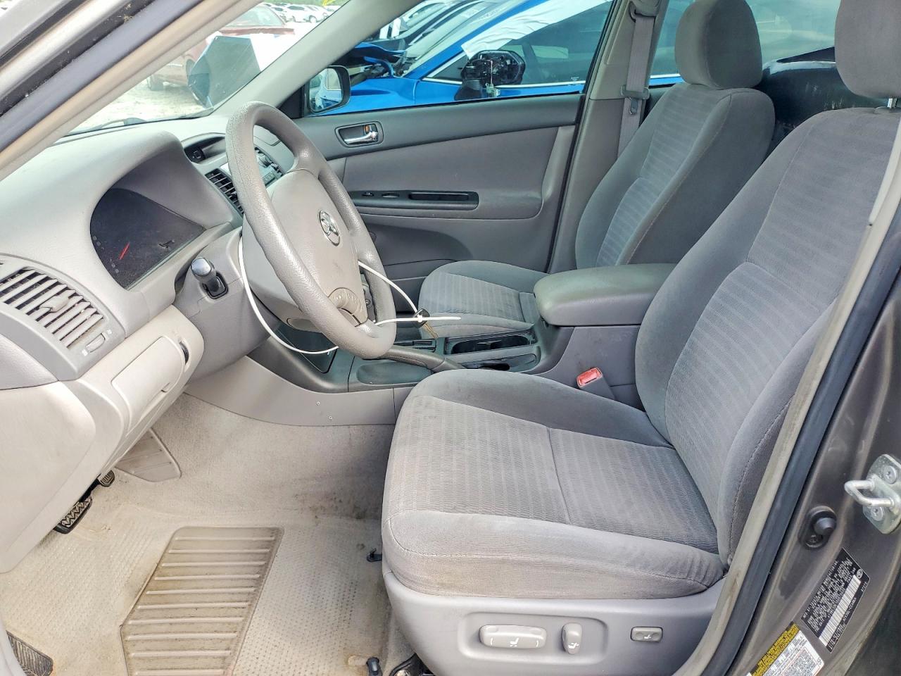2005 Toyota Camry Le Gray vin: 4T1BE32K15U575035