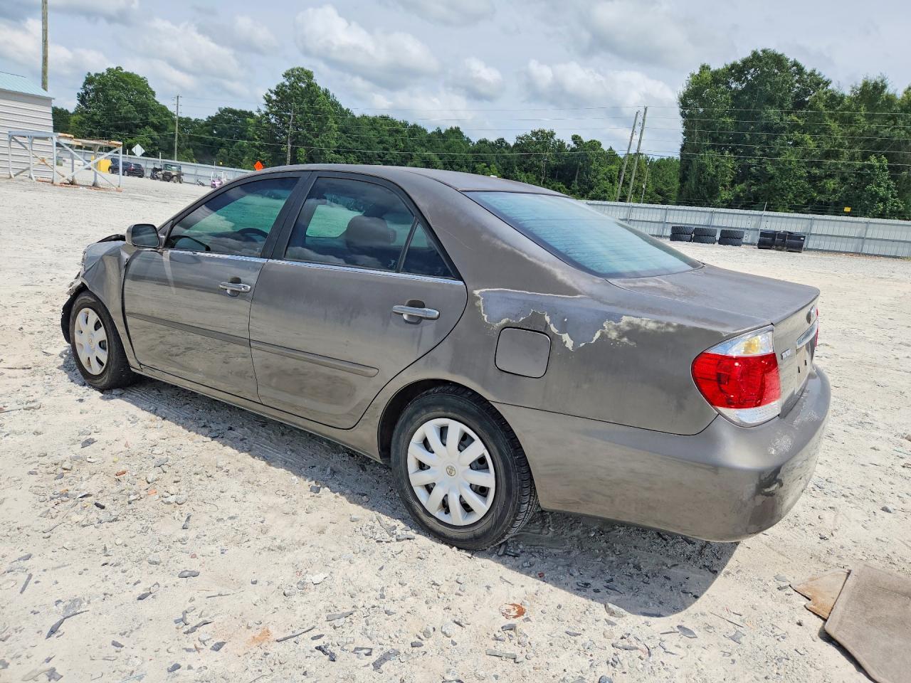 2005 Toyota Camry Le Gray vin: 4T1BE32K15U575035