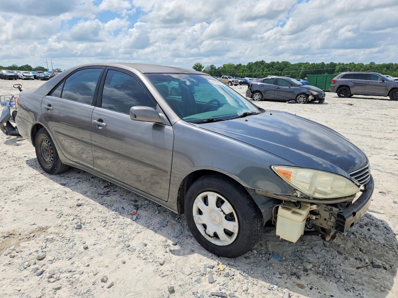 2005 Toyota Camry Le Gray vin: 4T1BE32K15U575035