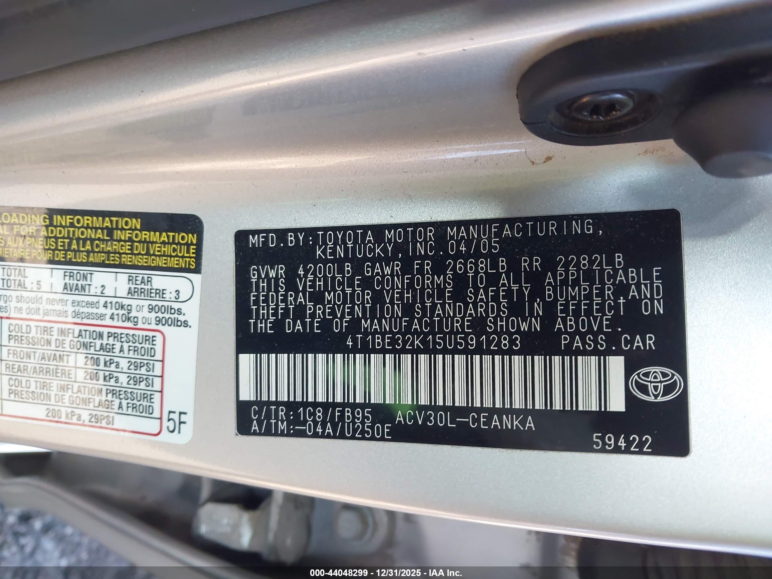 2005 Toyota Camry Le Silver vin: 4T1BE32K15U591283