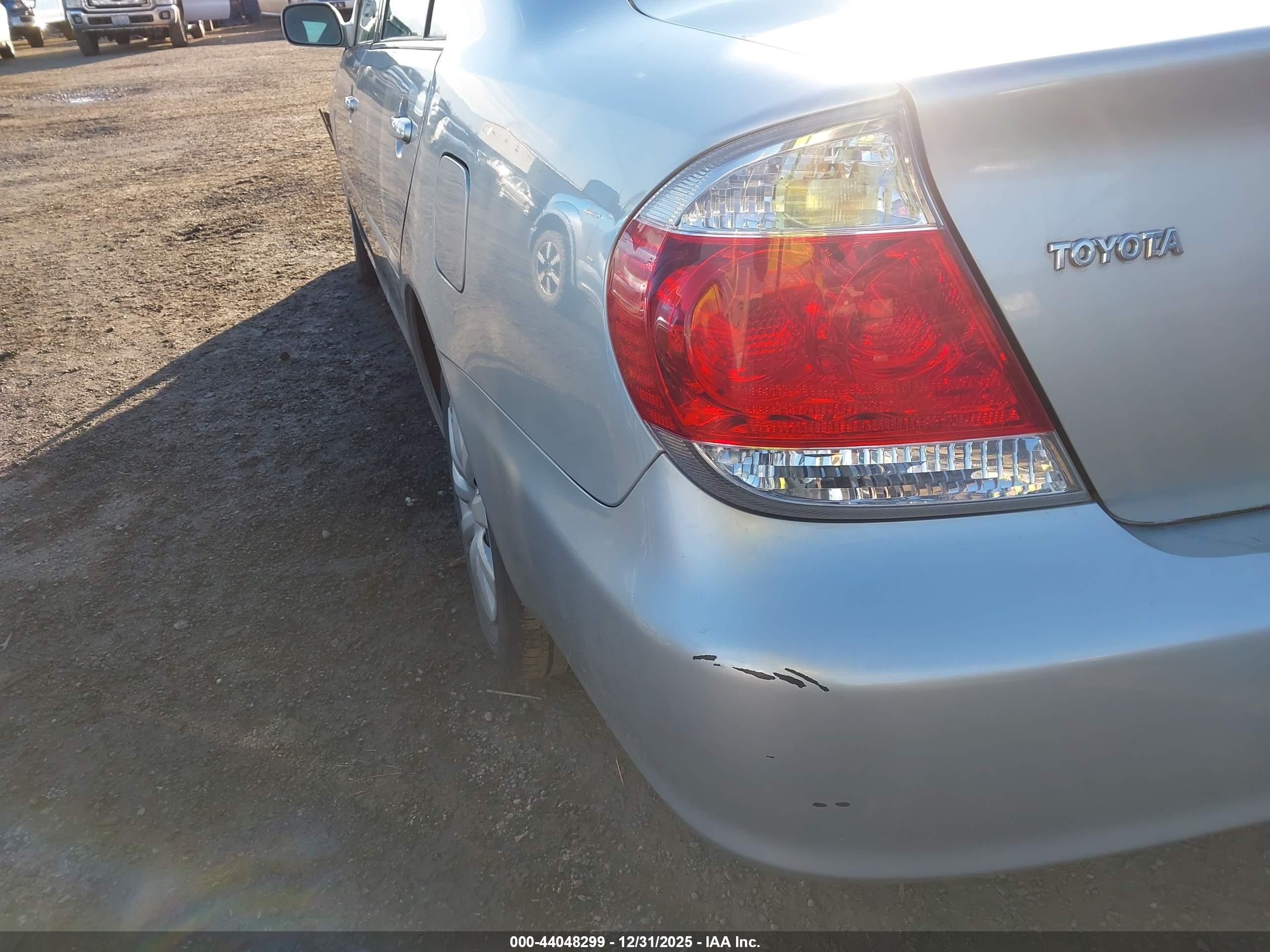 2005 Toyota Camry Le Silver vin: 4T1BE32K15U591283