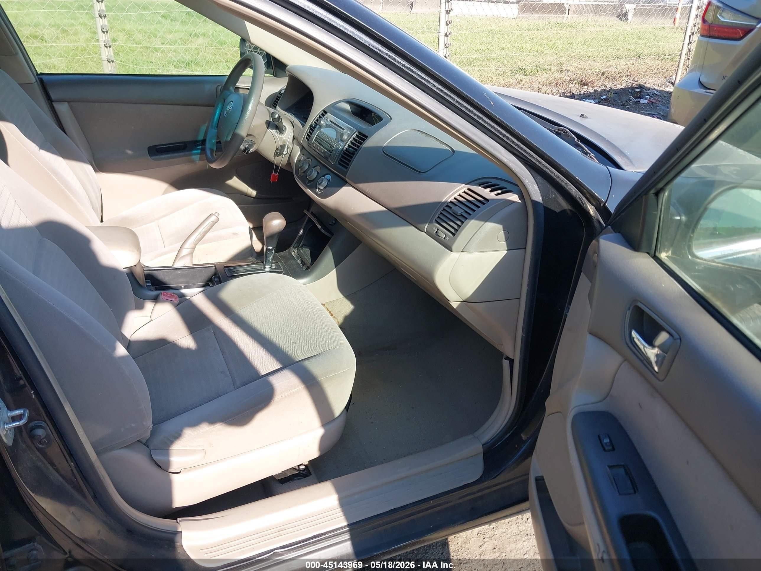 2005 Toyota Camry Le Black vin: 4T1BE32K15U595172