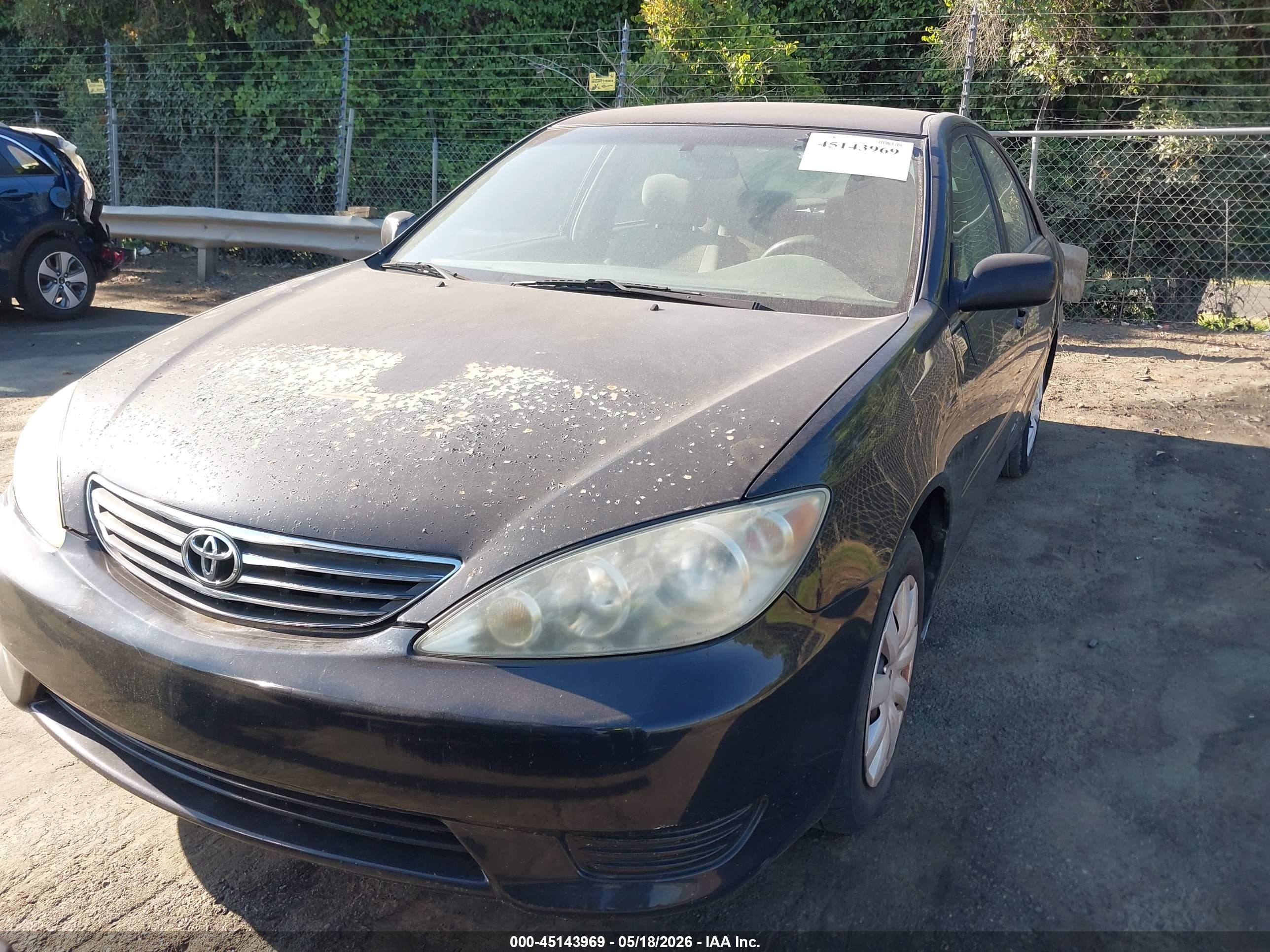 2005 Toyota Camry Le Black vin: 4T1BE32K15U595172