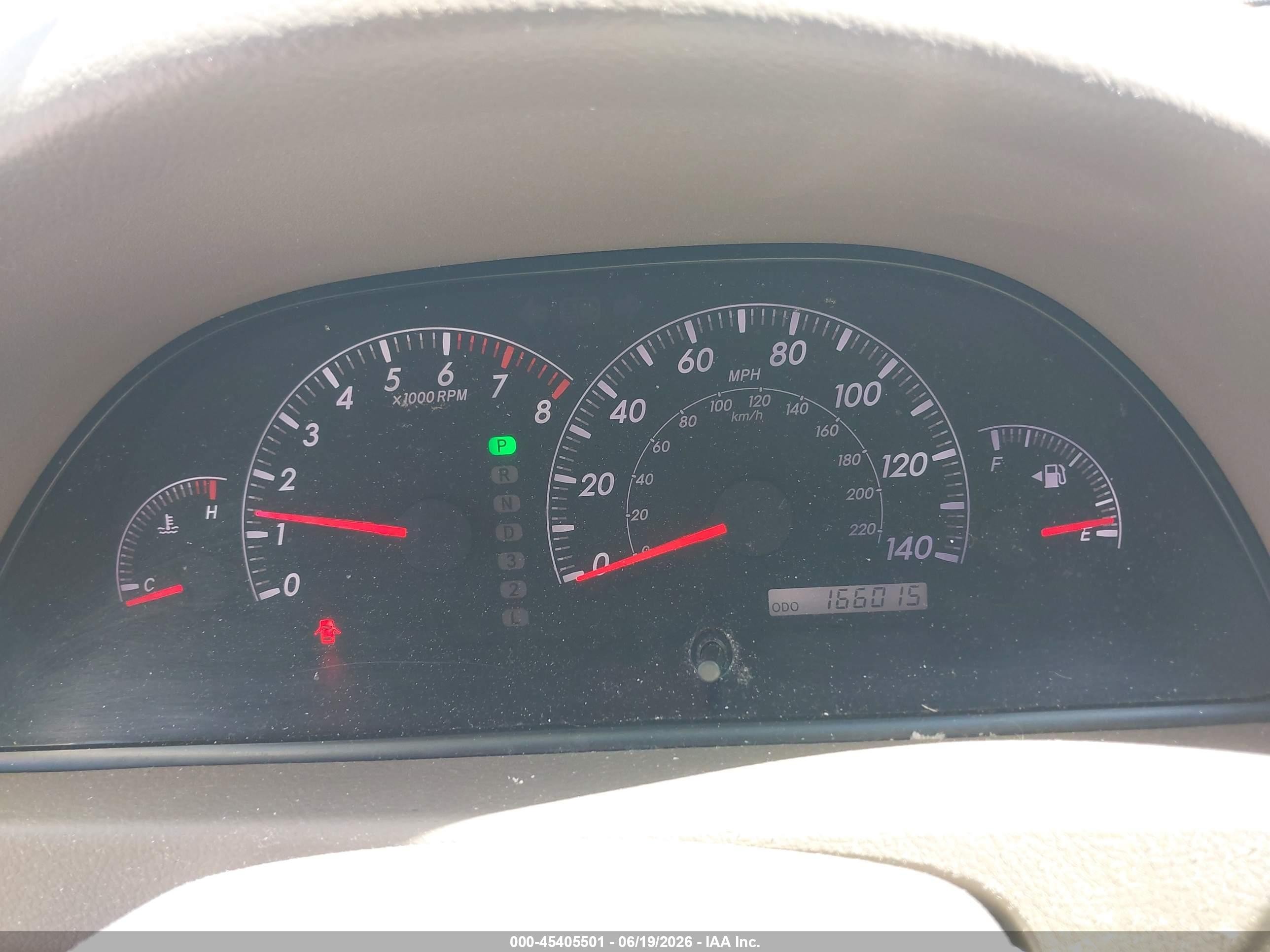 2005 Toyota Camry Le White vin: 4T1BE32K15U619082