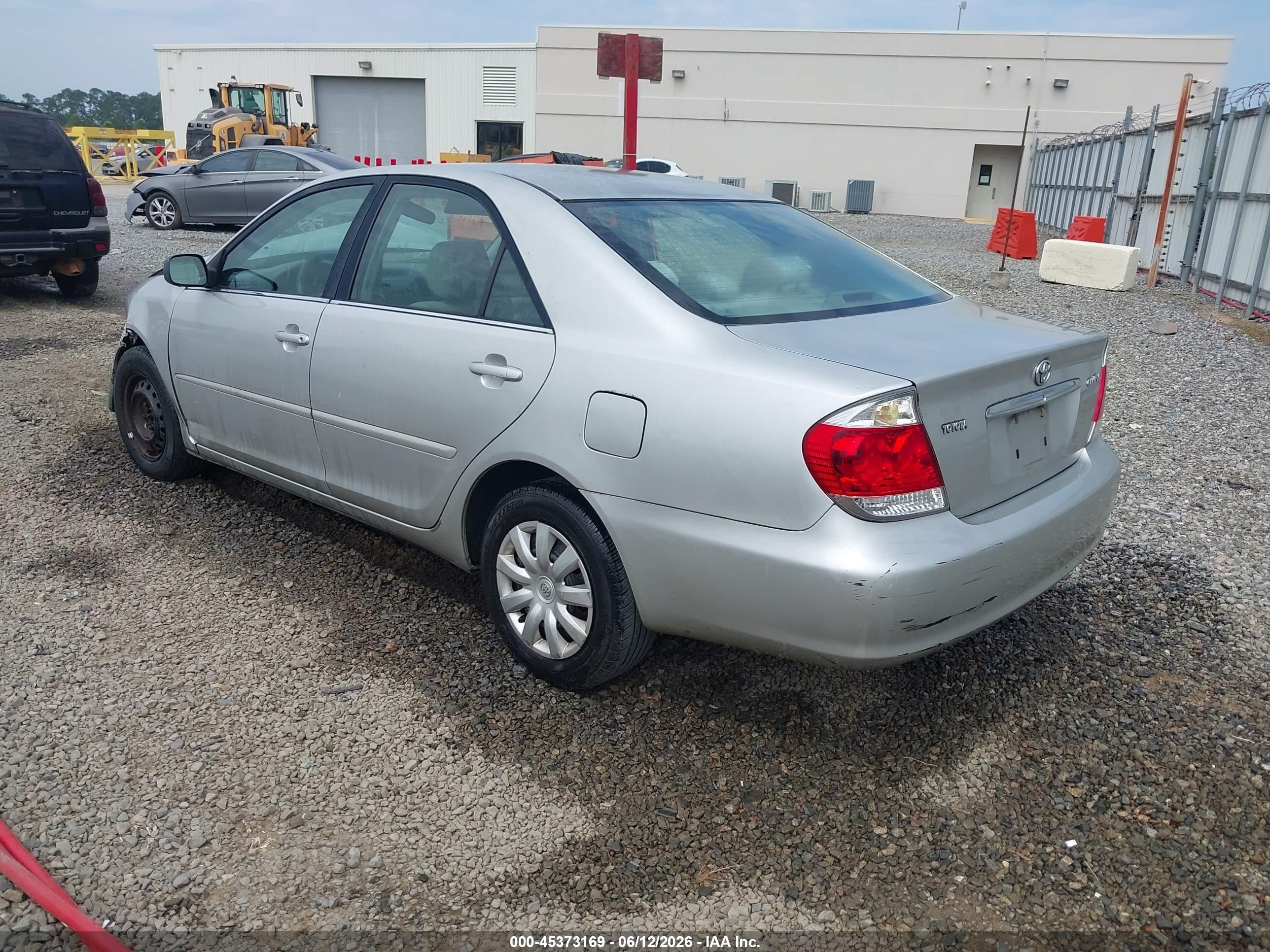 2005 Toyota Camry Std Silver vin: 4T1BE32K15U954617