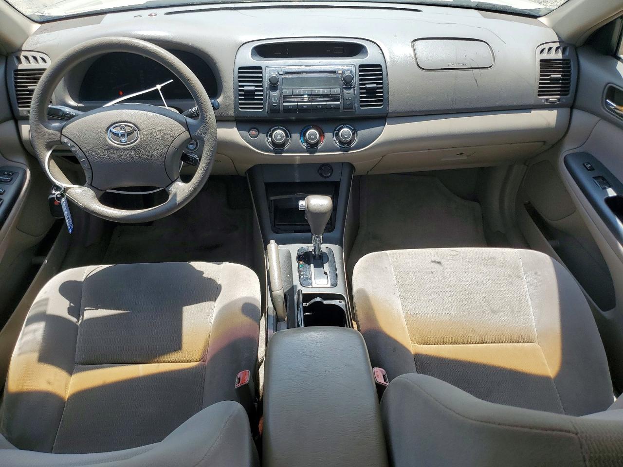 2005 Toyota Camry Le Tan vin: 4T1BE32K15U959526